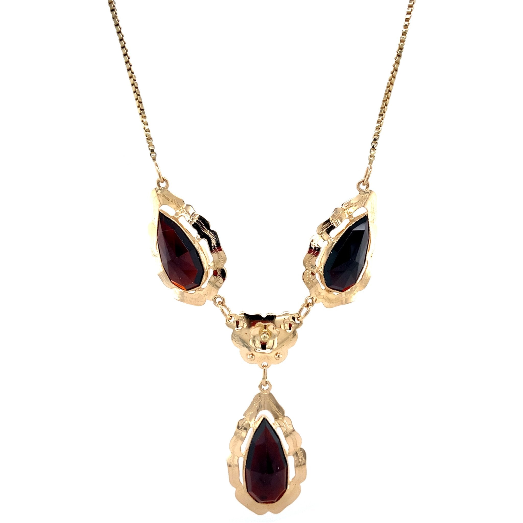 Vintage gold necklace with garnet, 14 kt