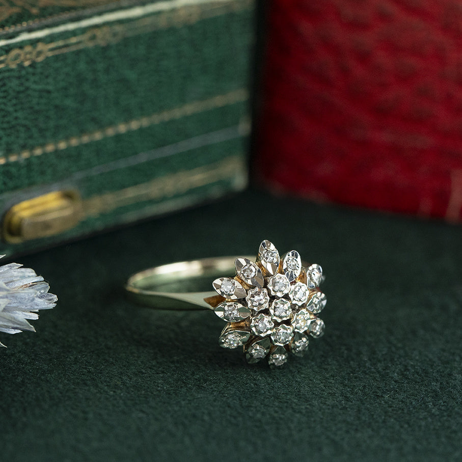Vintage 14 kt gold entourage ring with diamond