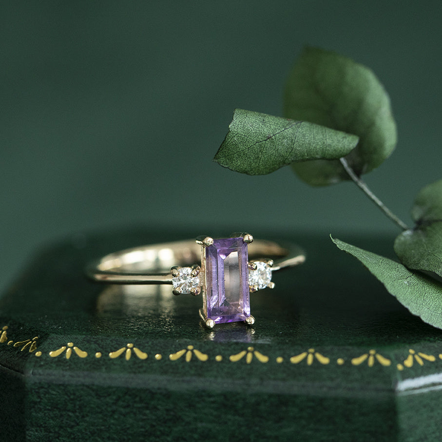 14 kt vintage gold ring with amethyst and diamond
