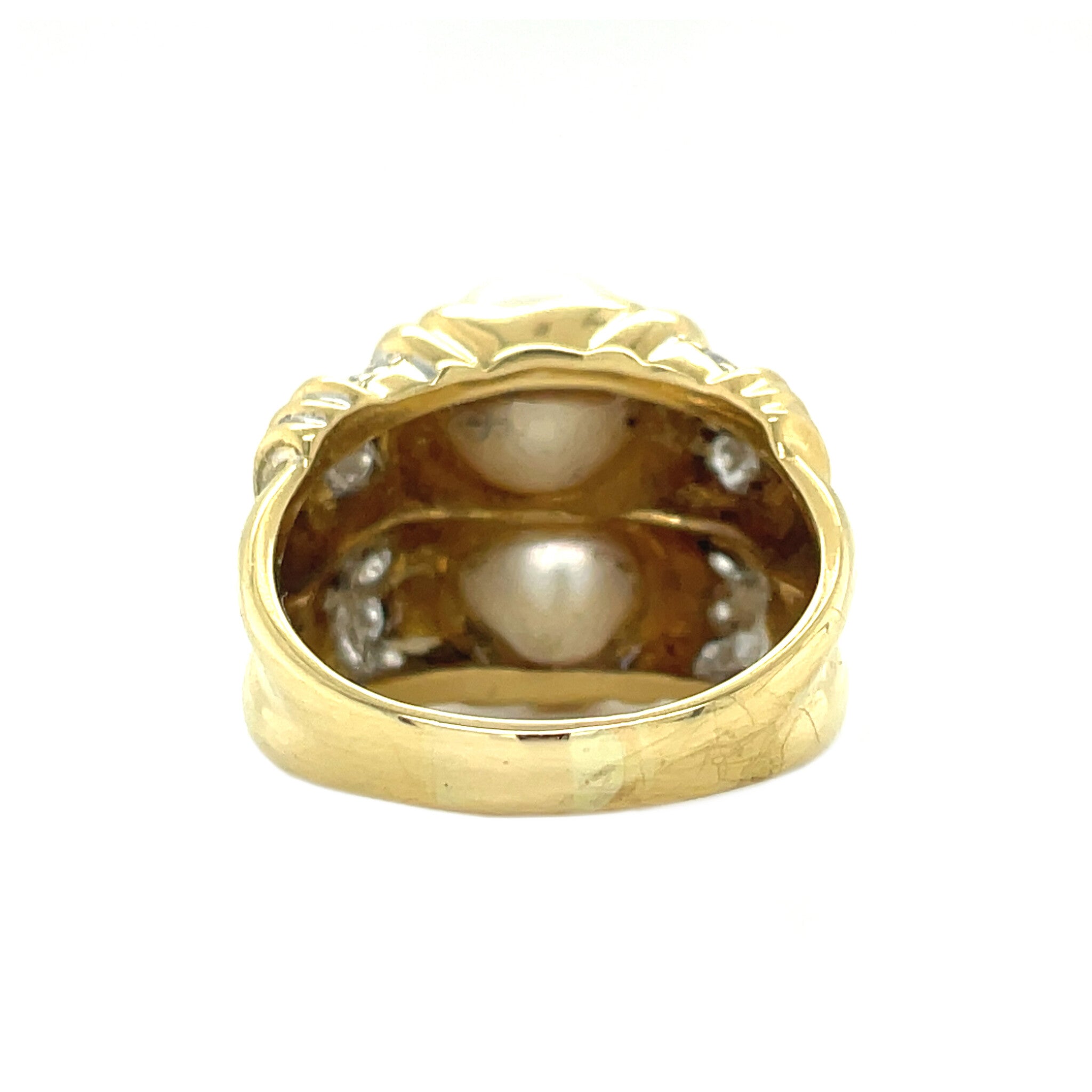 Yellow gold vintage ring with pearl and diamond 18 kt