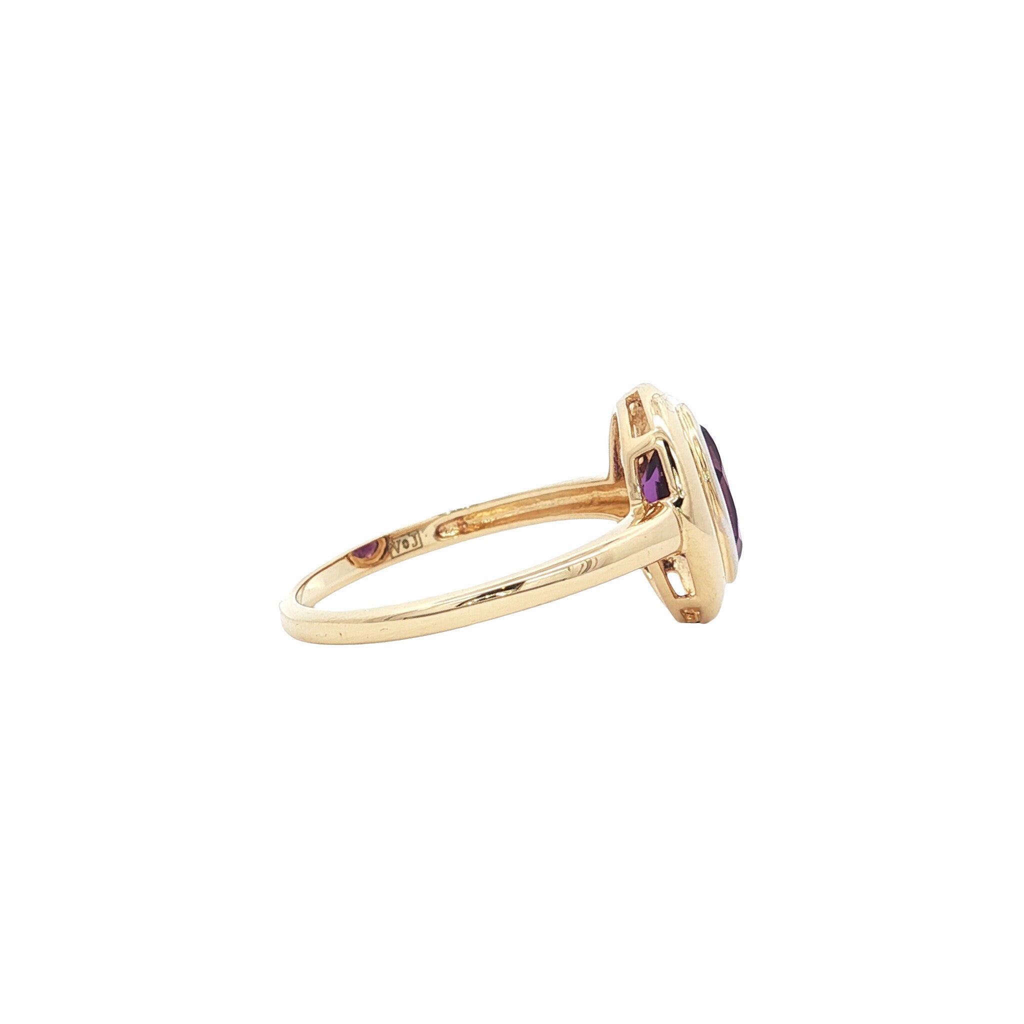 Ring with amethyst 9 kt