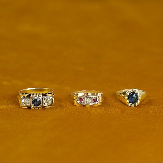 Gold art deco ring with sapphire and diamond 12 krt