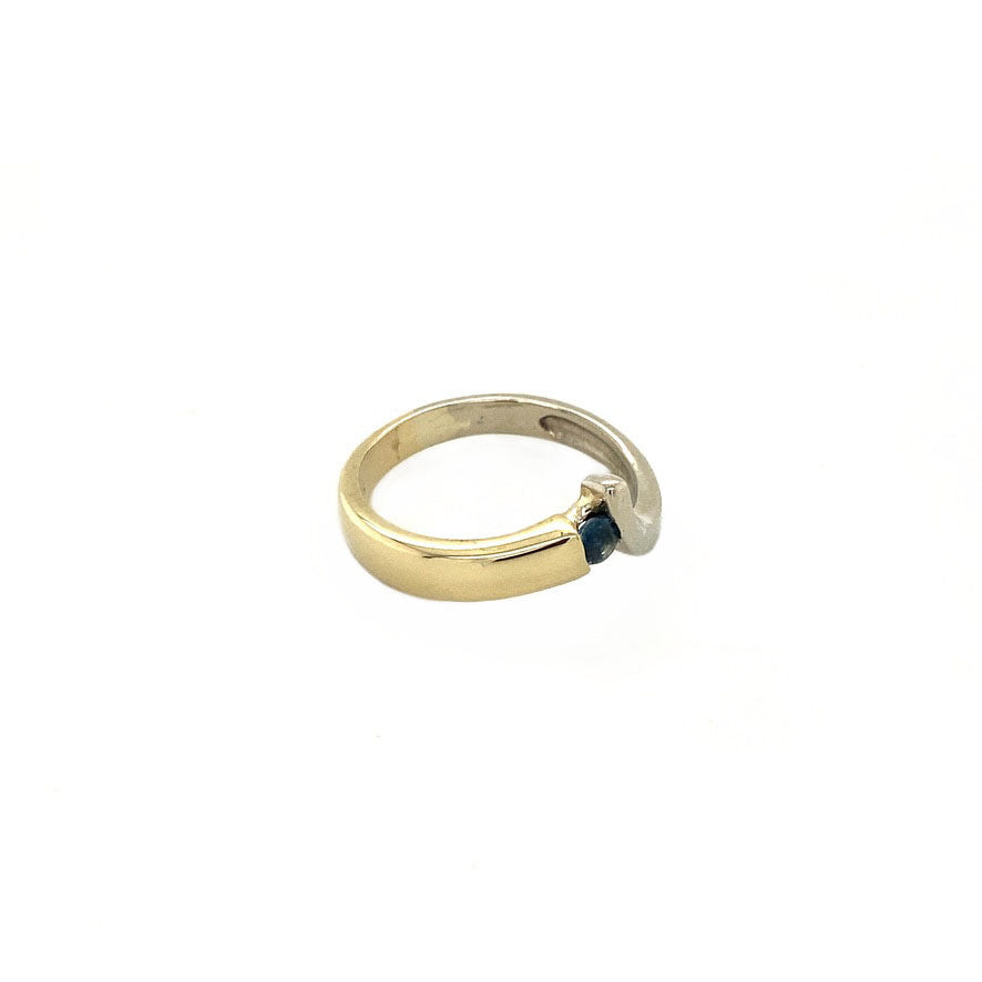 Sapphire ring 12 kt