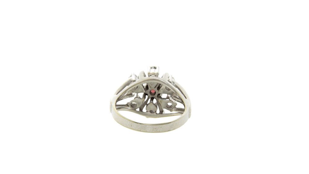 White gold ring with ruby and diamond, 14 kt