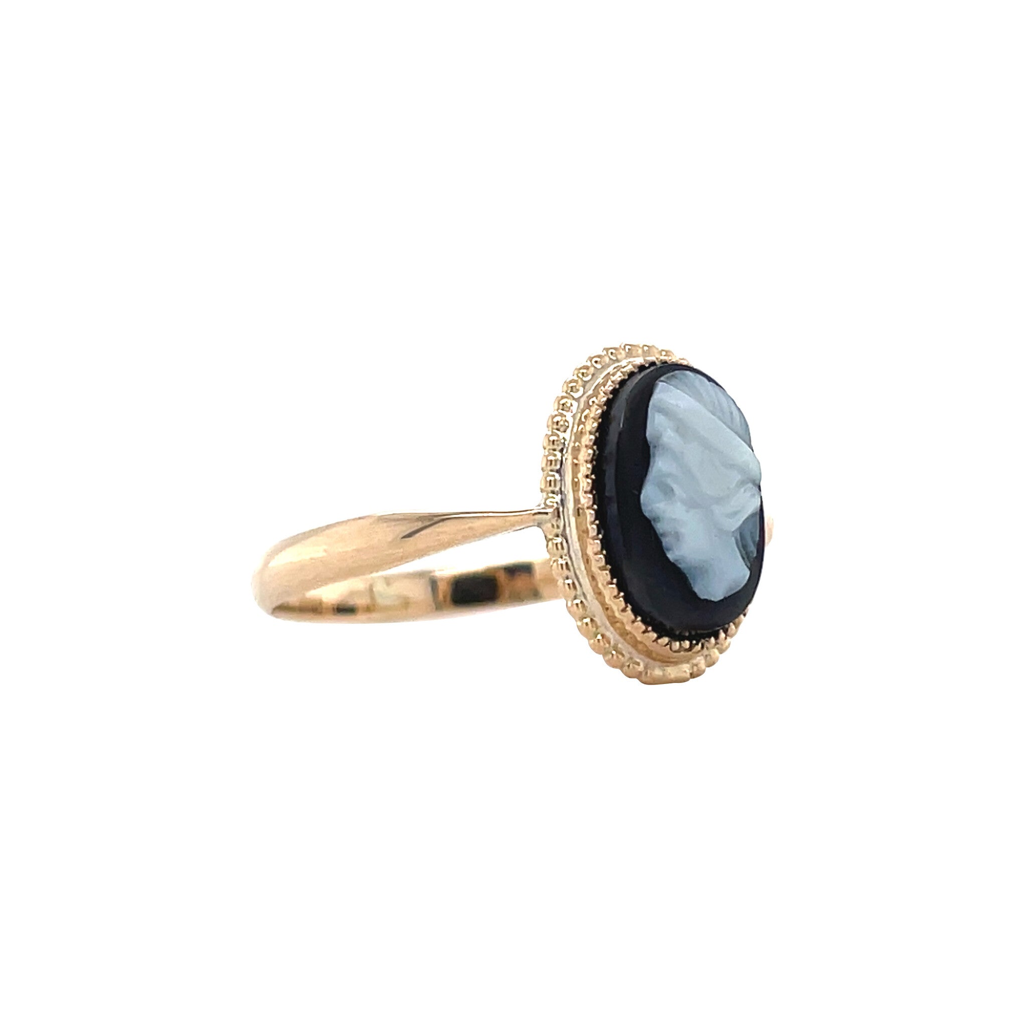 Gouden vintage ring met onyx camee 14 krt