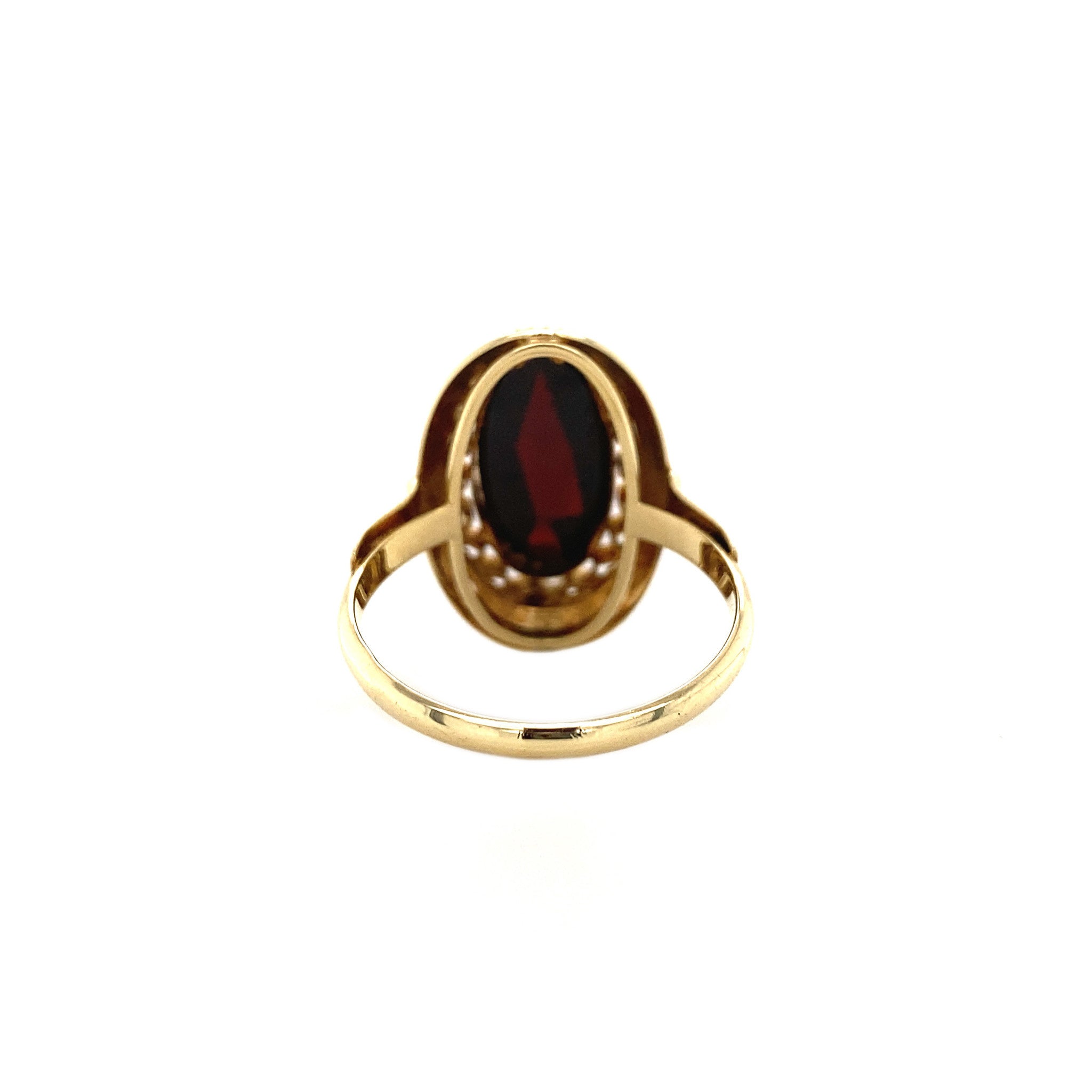 Gold ring with garnet 14 kt