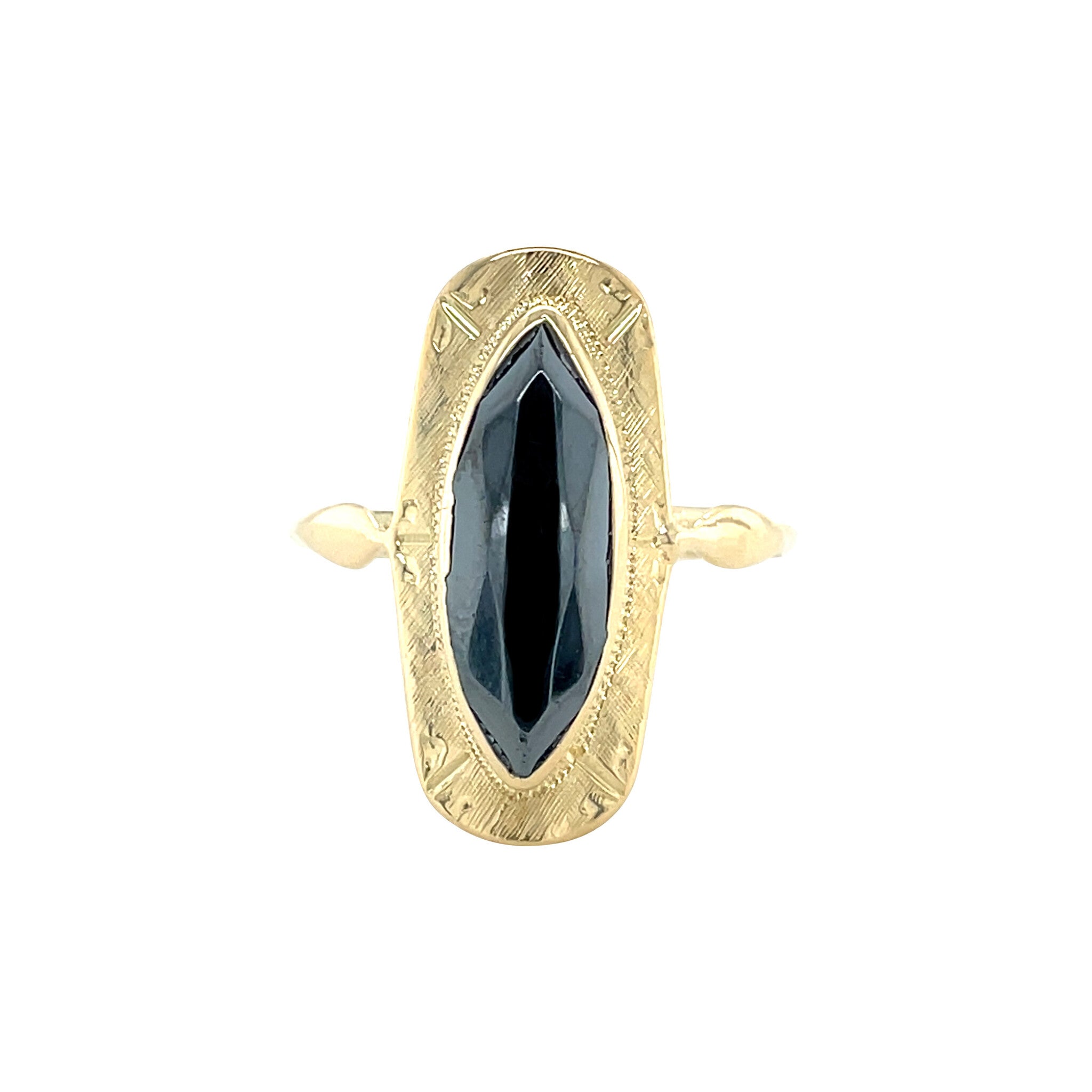 Gold vintage ring with hematite 14 kt