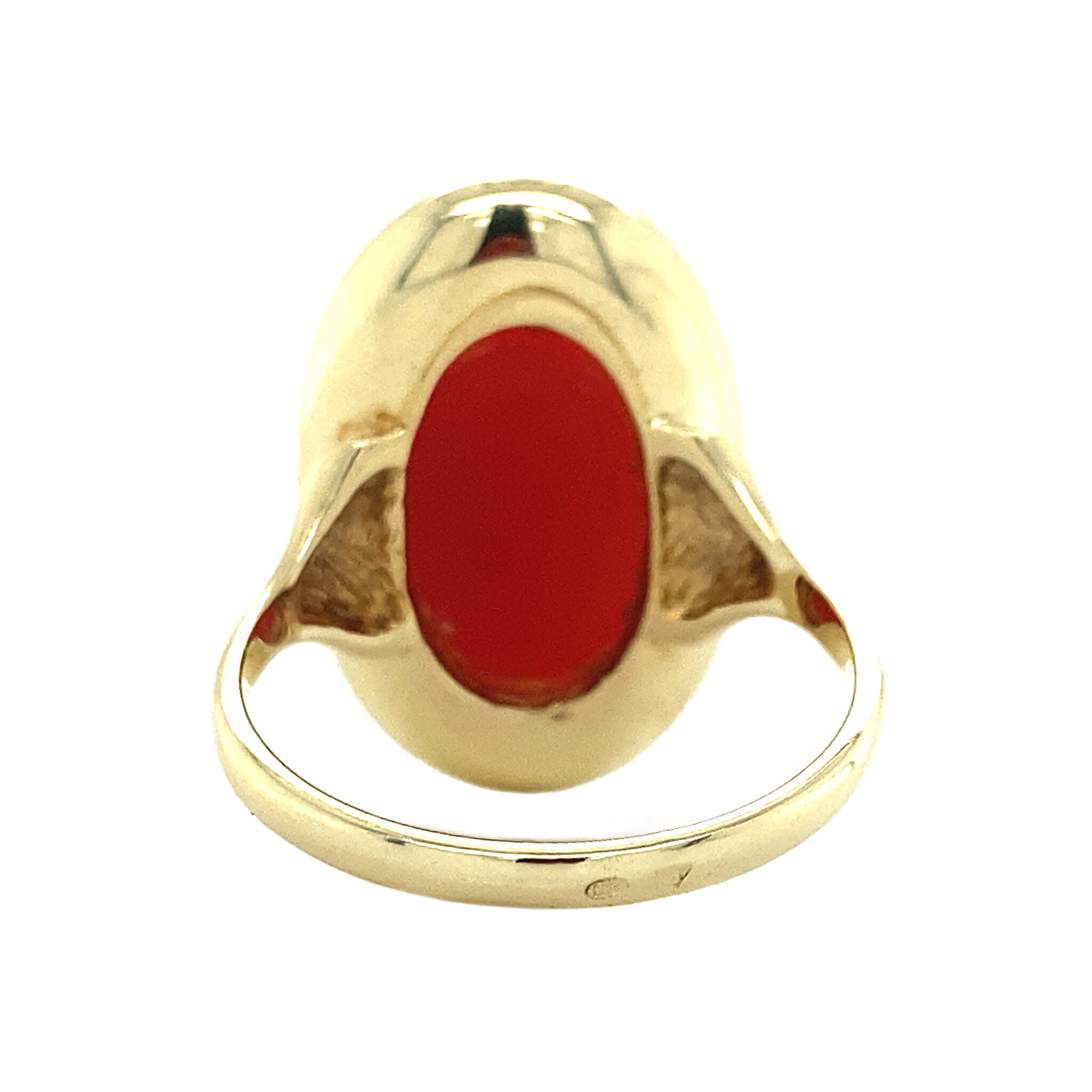 14 kt gold ring with carnelian