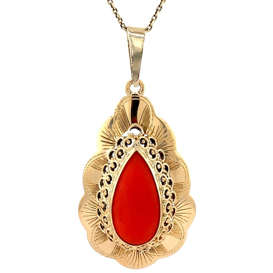 Golden vintage pendant with blood coral 14 kt