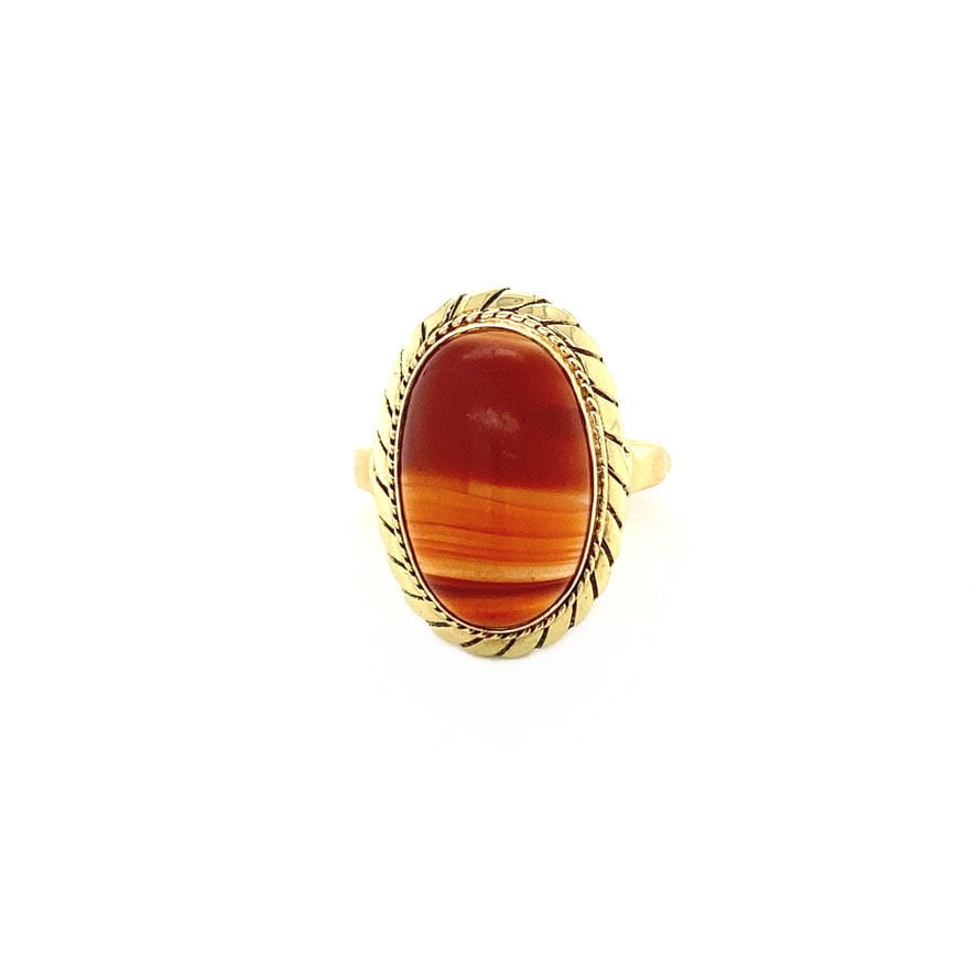 Gold ring with banded agate 14 kt