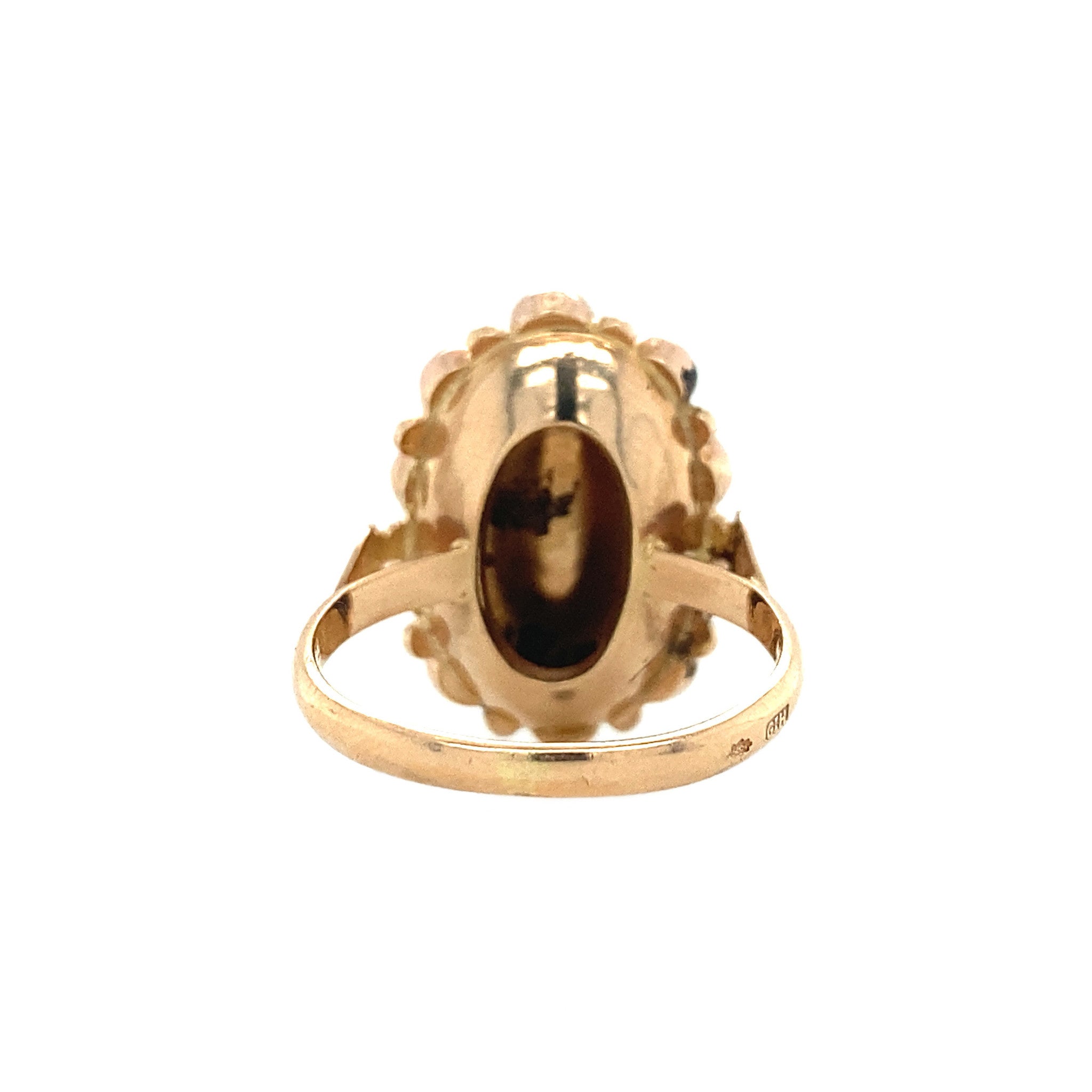 Gouden entourage ring met granaat 14 krt