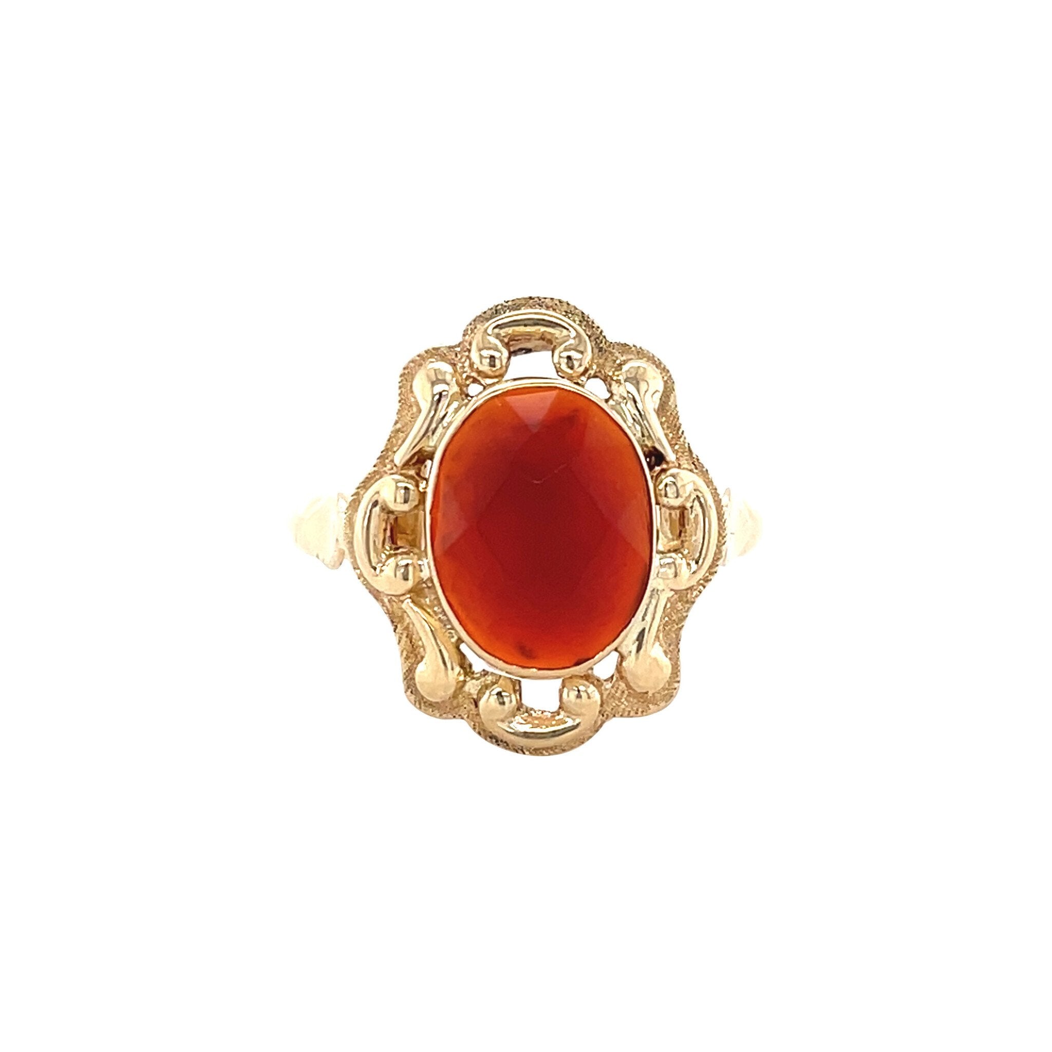 Vintage 14 kt gold ring with carnelian