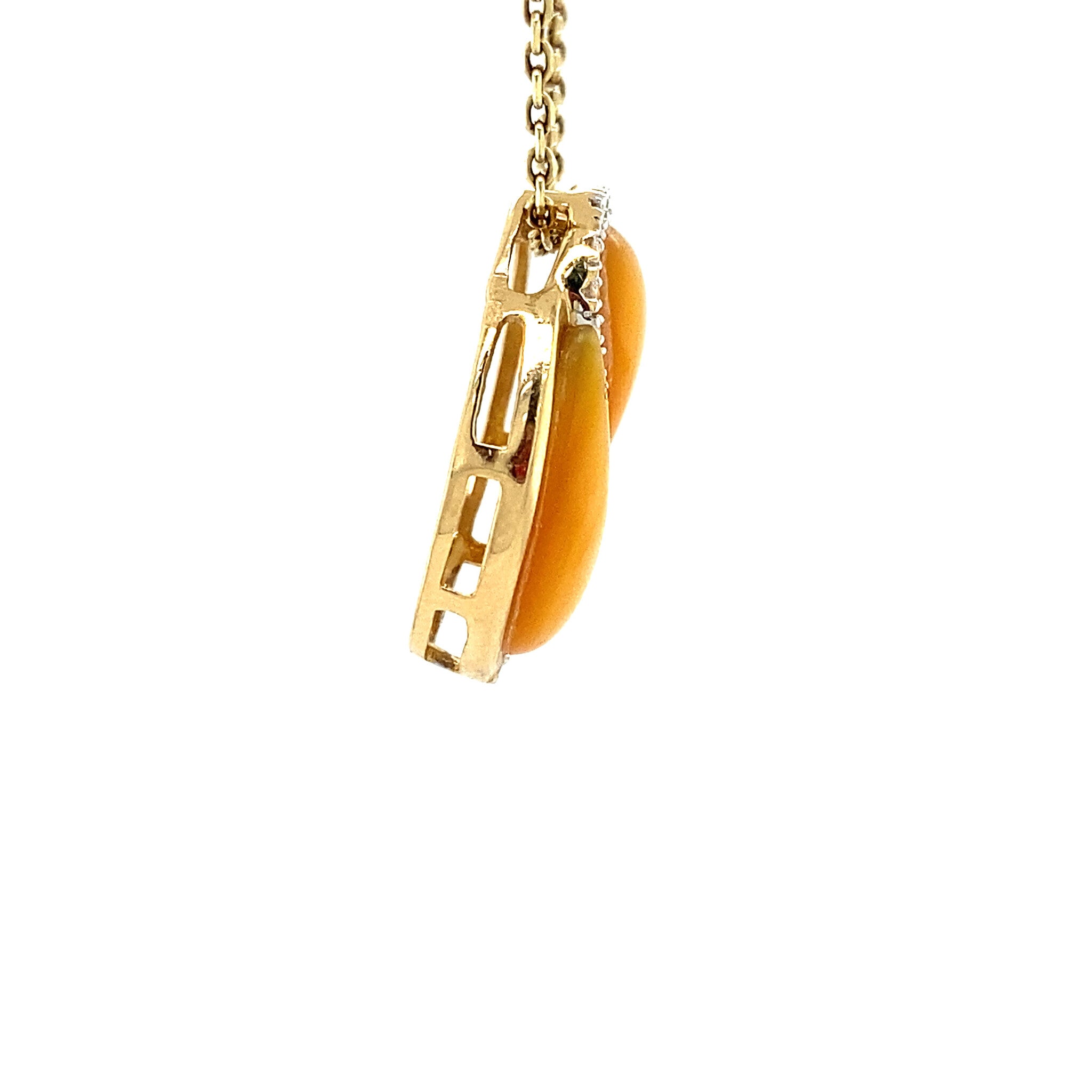 Gouden hanger met parelmoer en diamant 14 krt