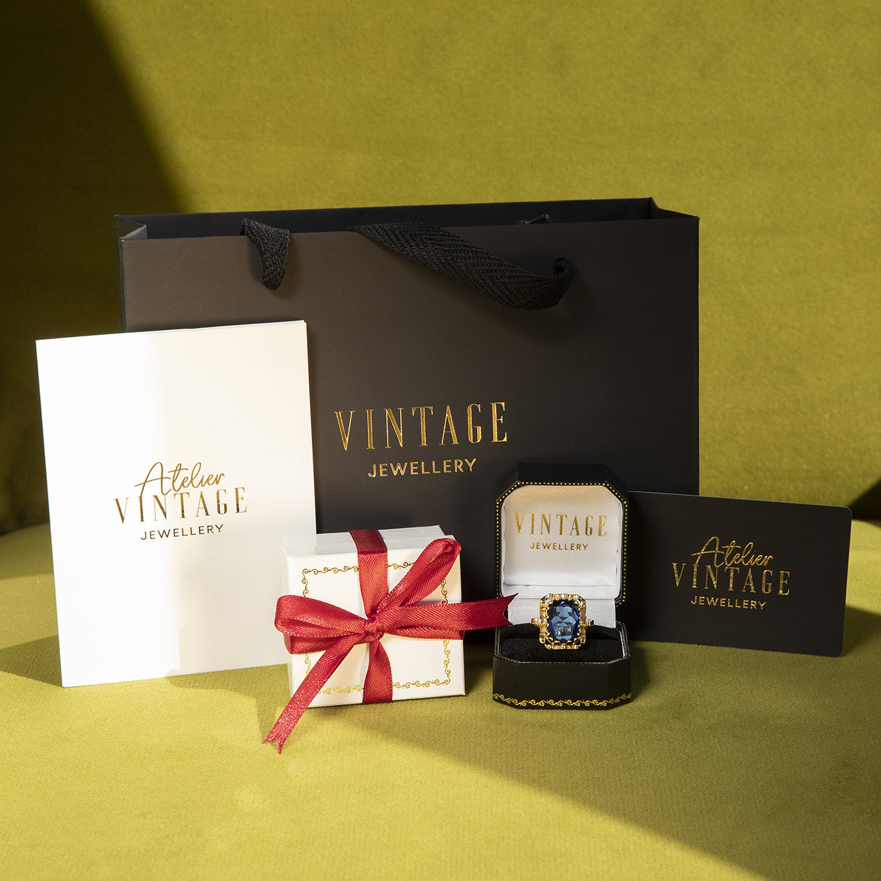 Queen's ring 14 krt - Moonlight