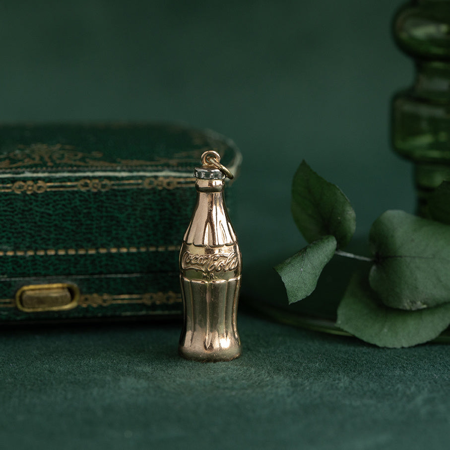 Vintage gold Coca-Cola pendant 14 kt