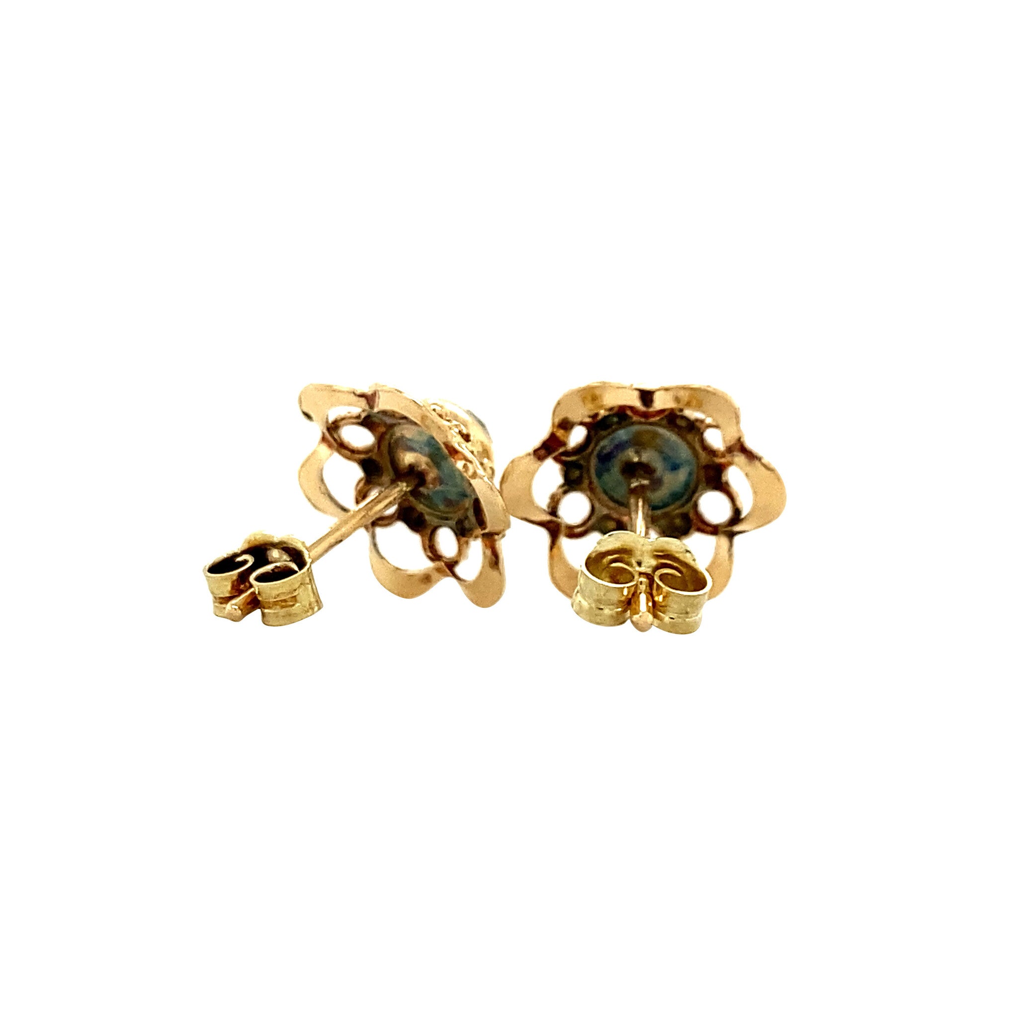 14 kt gold stud earrings with garnet