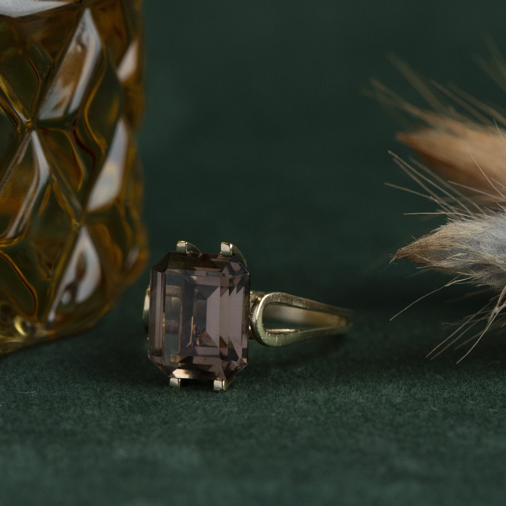 14 kt gold ring with smoky topaz
