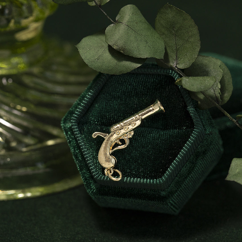 Gouden vintage pistool hanger 14 kt