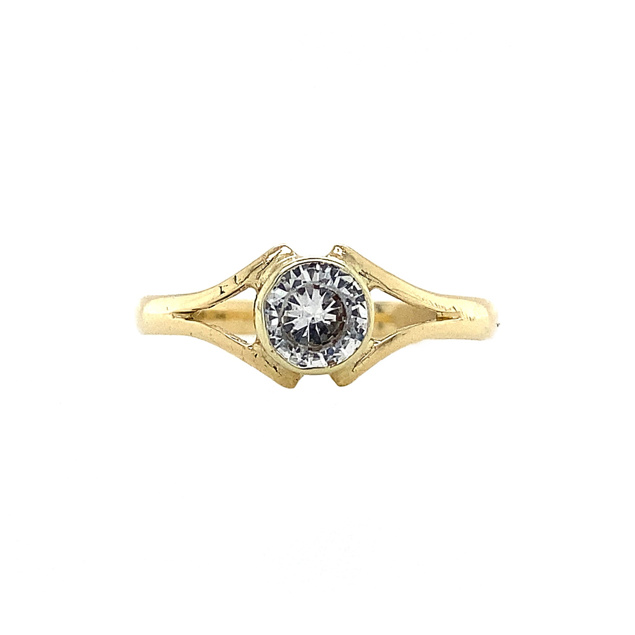 14 kt gold ring with synthetic spinel