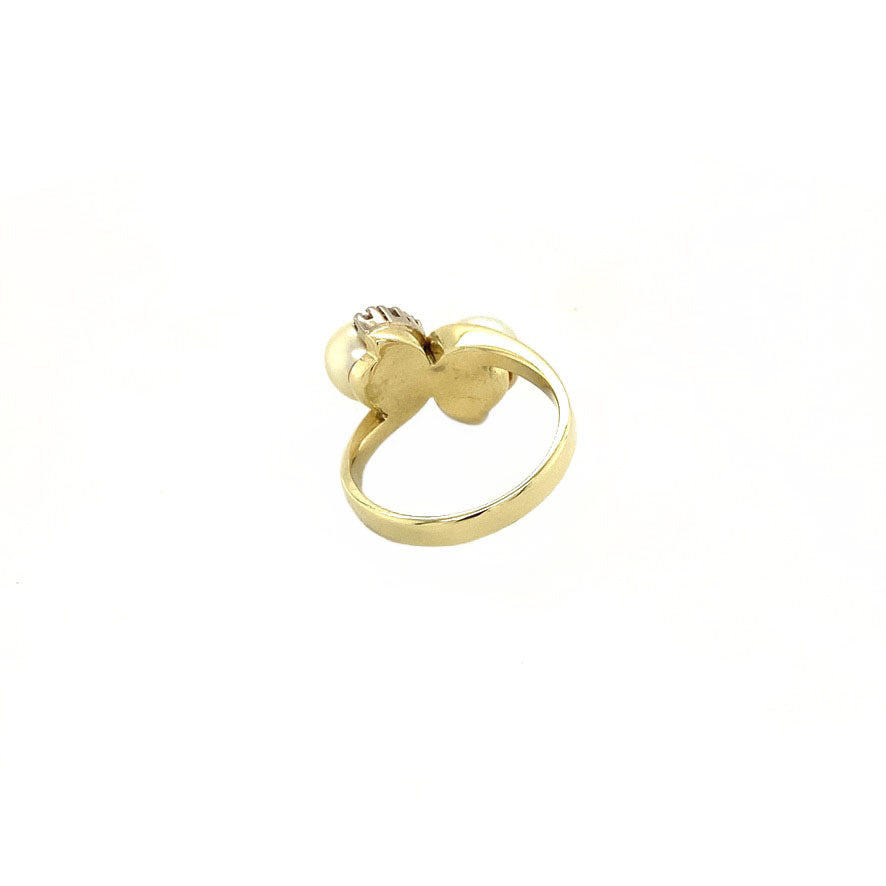 Gold ring with diamond and pearl 14 kt