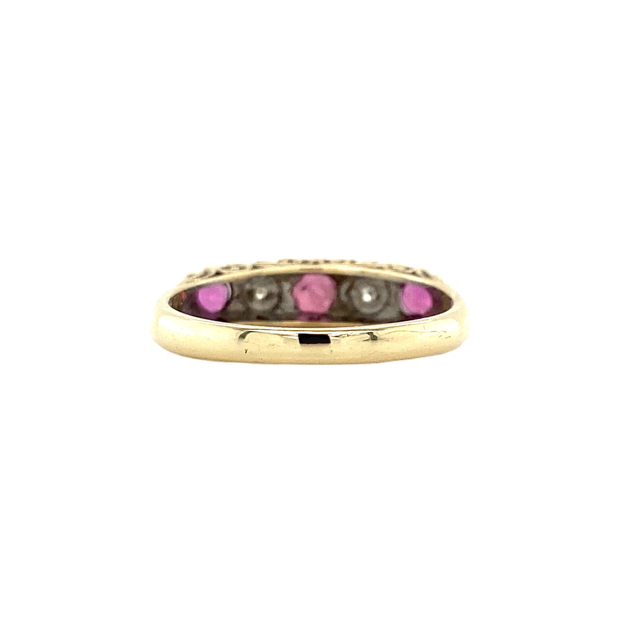 Rijring met robijn en diamant 9 krt