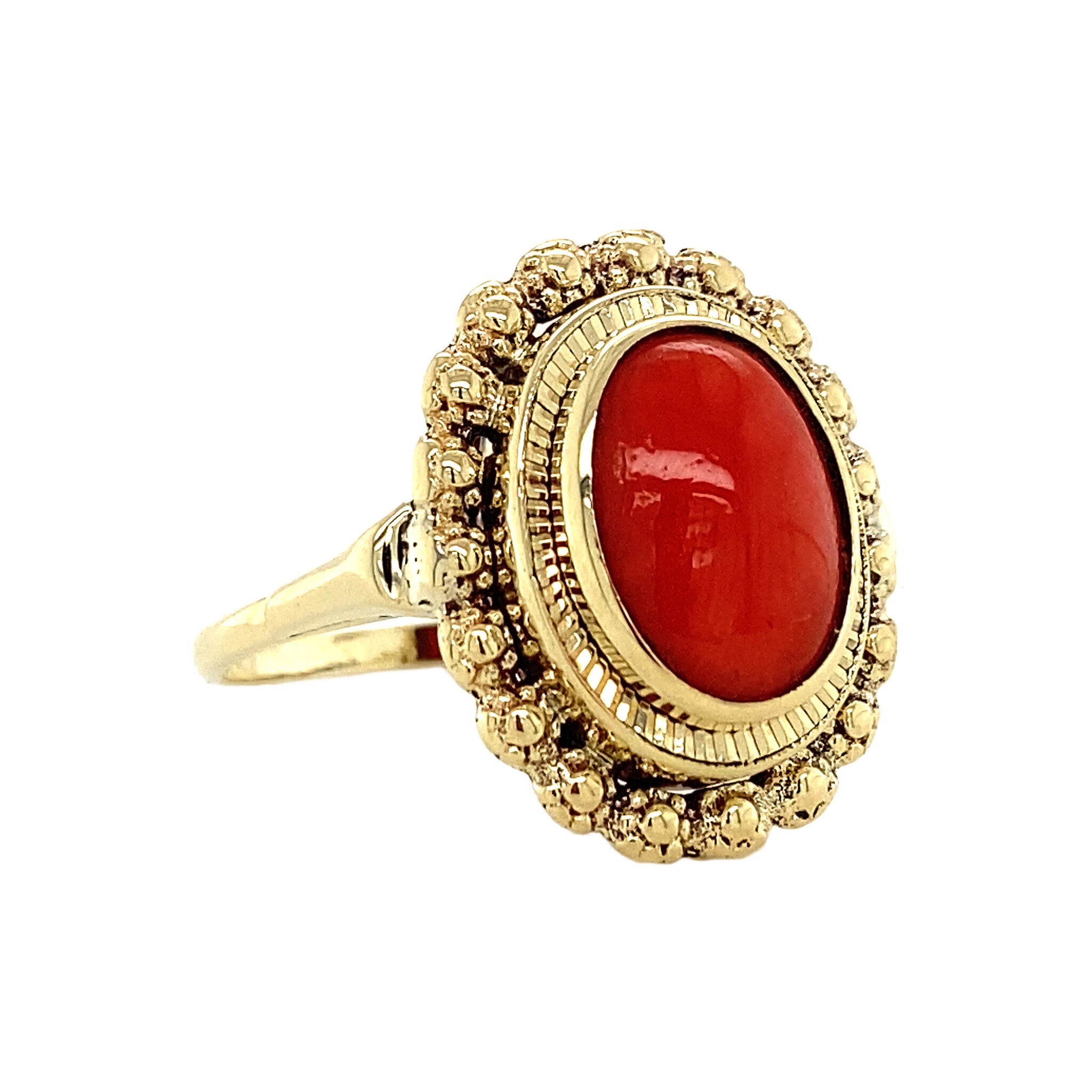 Gold ring with blood coral, 14 kt