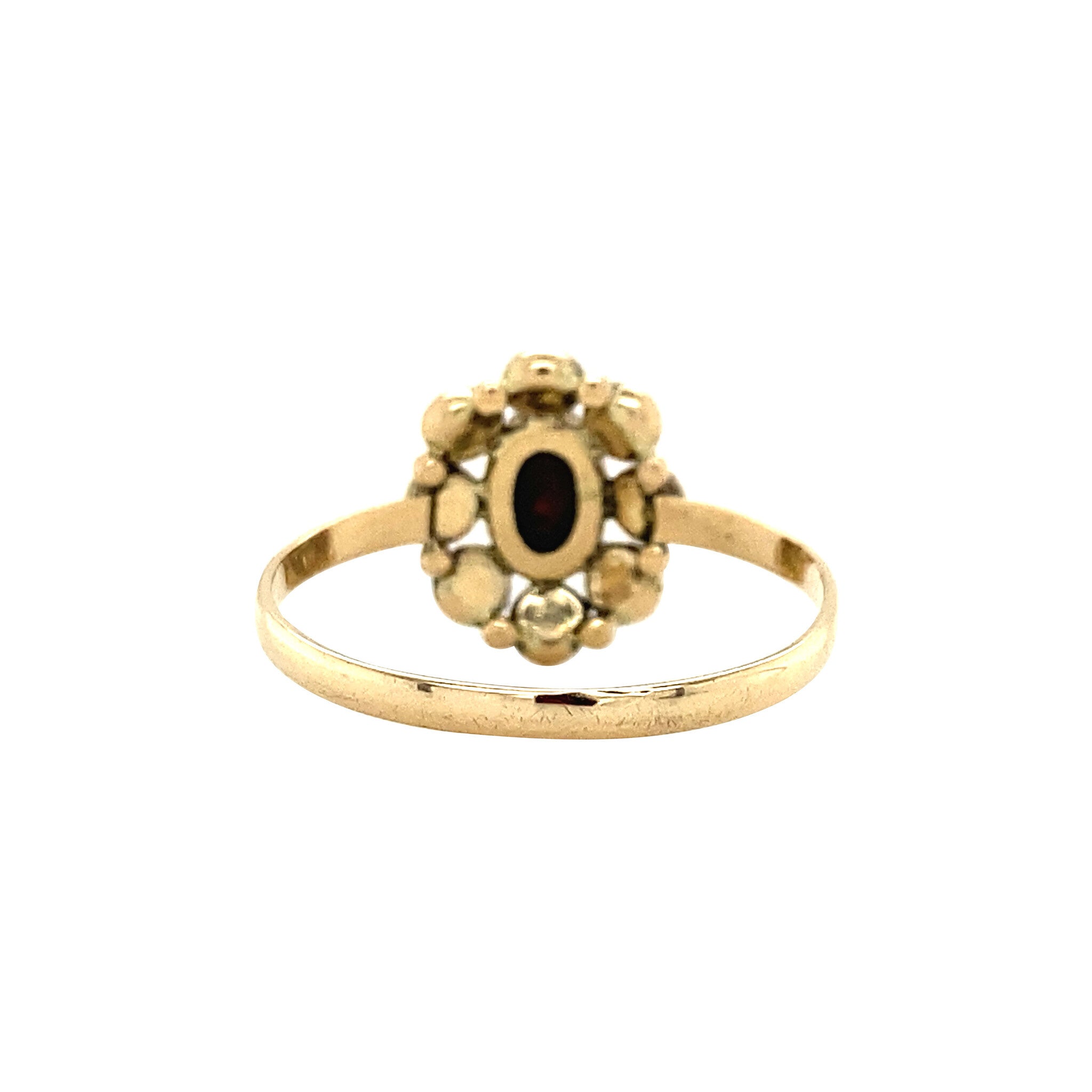 Gouden entourage ring met granaat 14 krt