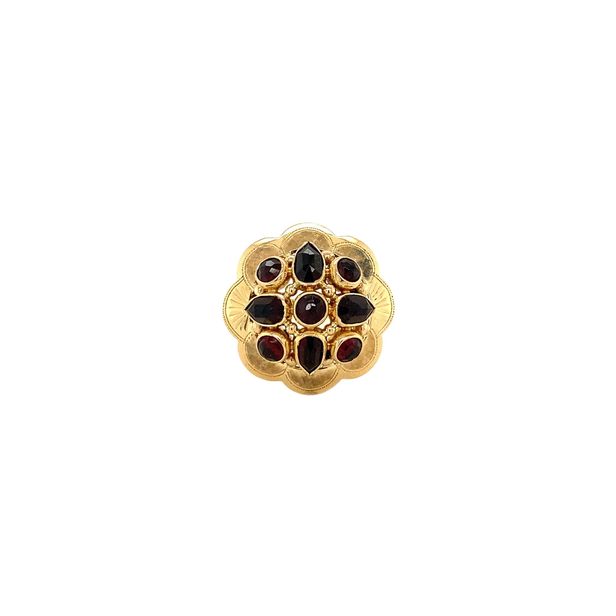 14 kt gold ring with garnet