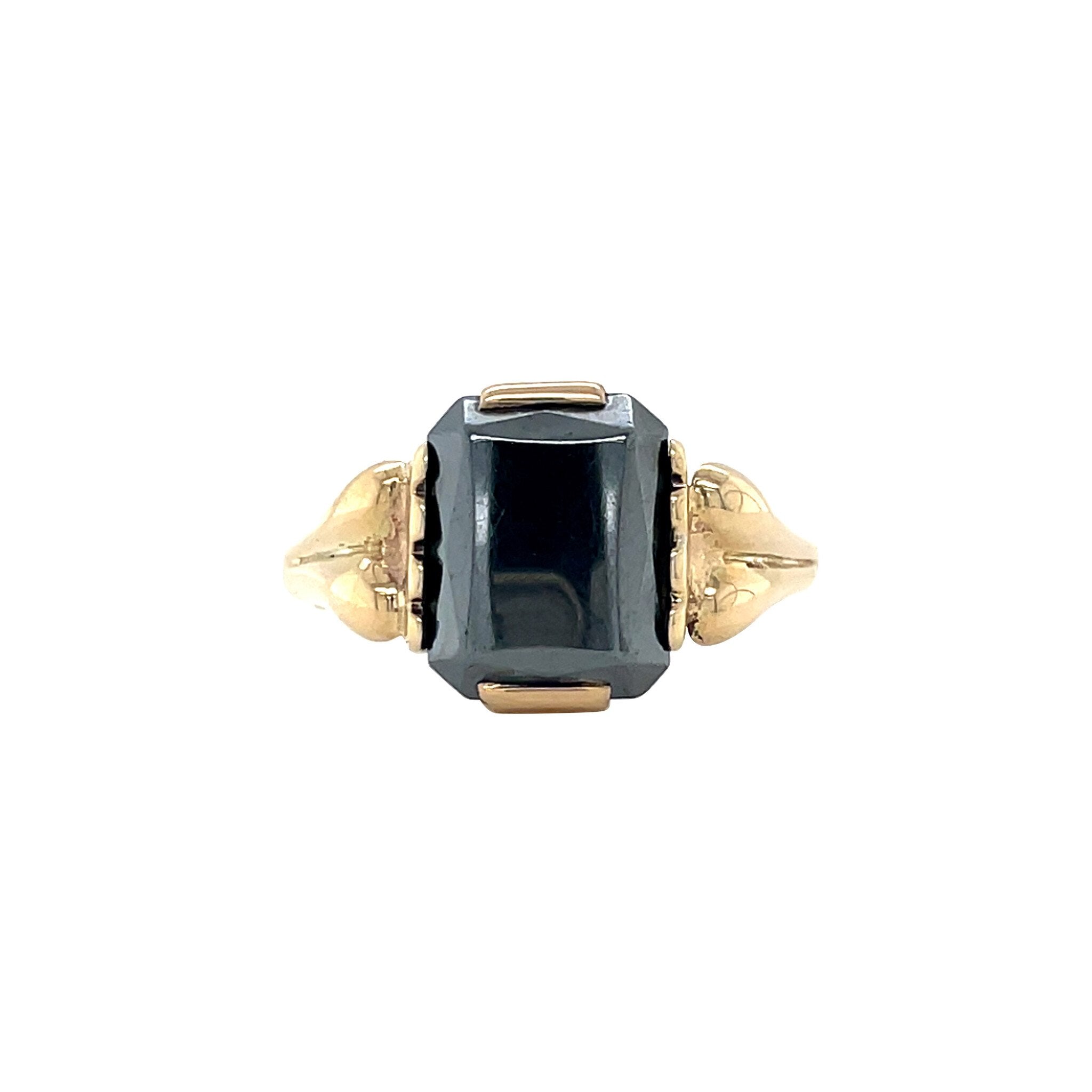 Golden vintage ring with hematite 14 kt