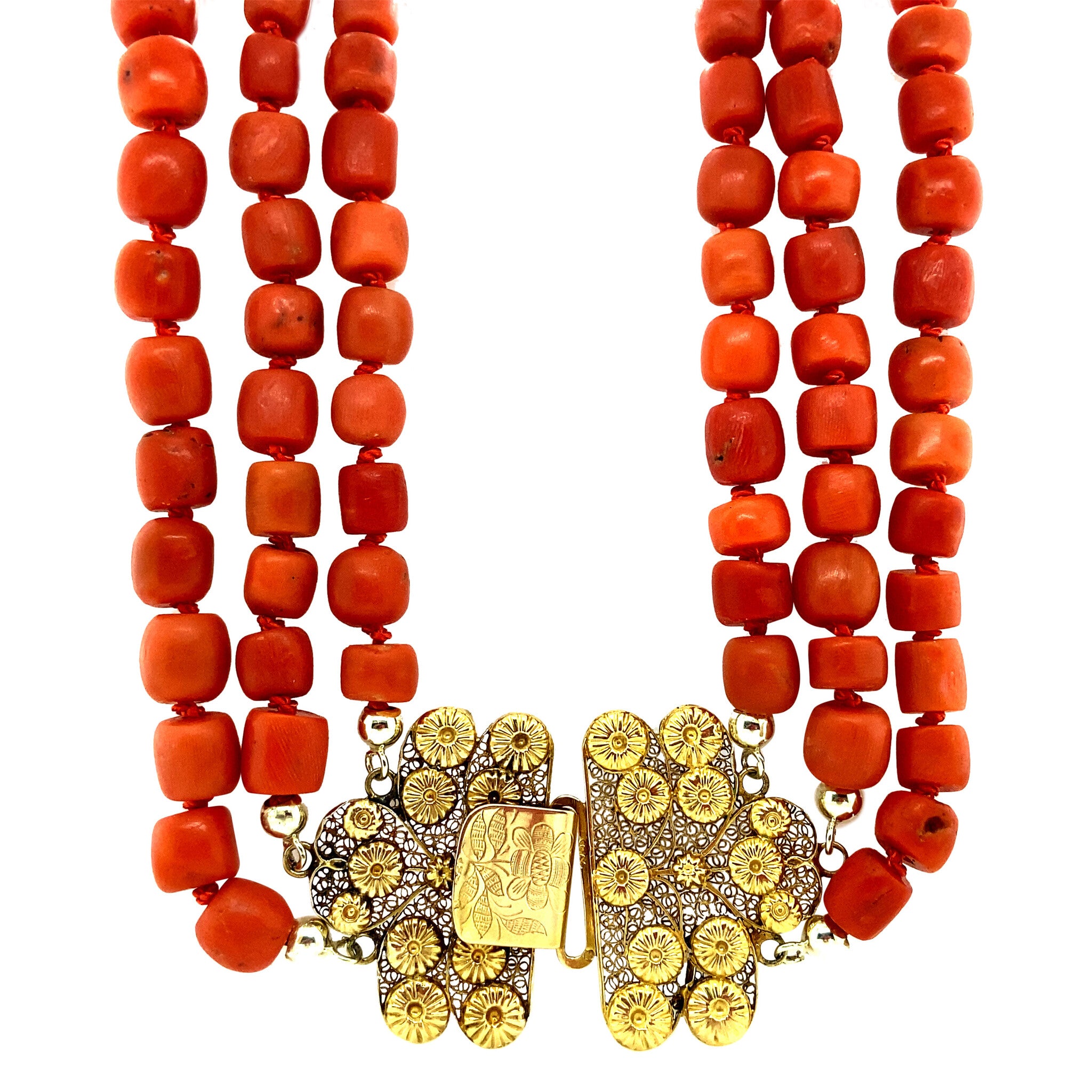 Bloedkoraal collier met gouden sluiting 14 krt