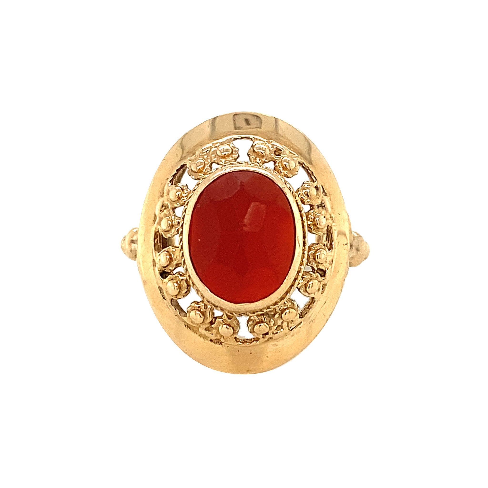 14 kt gold ring with carnelian