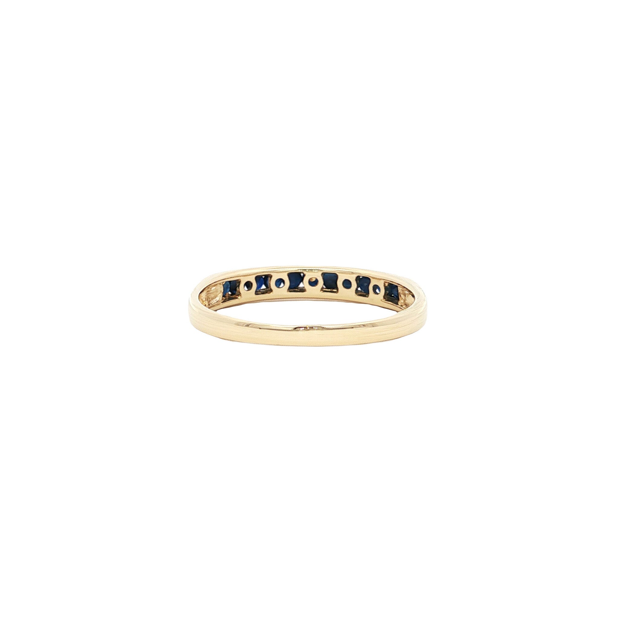 Ring with sapphire, 9 kt