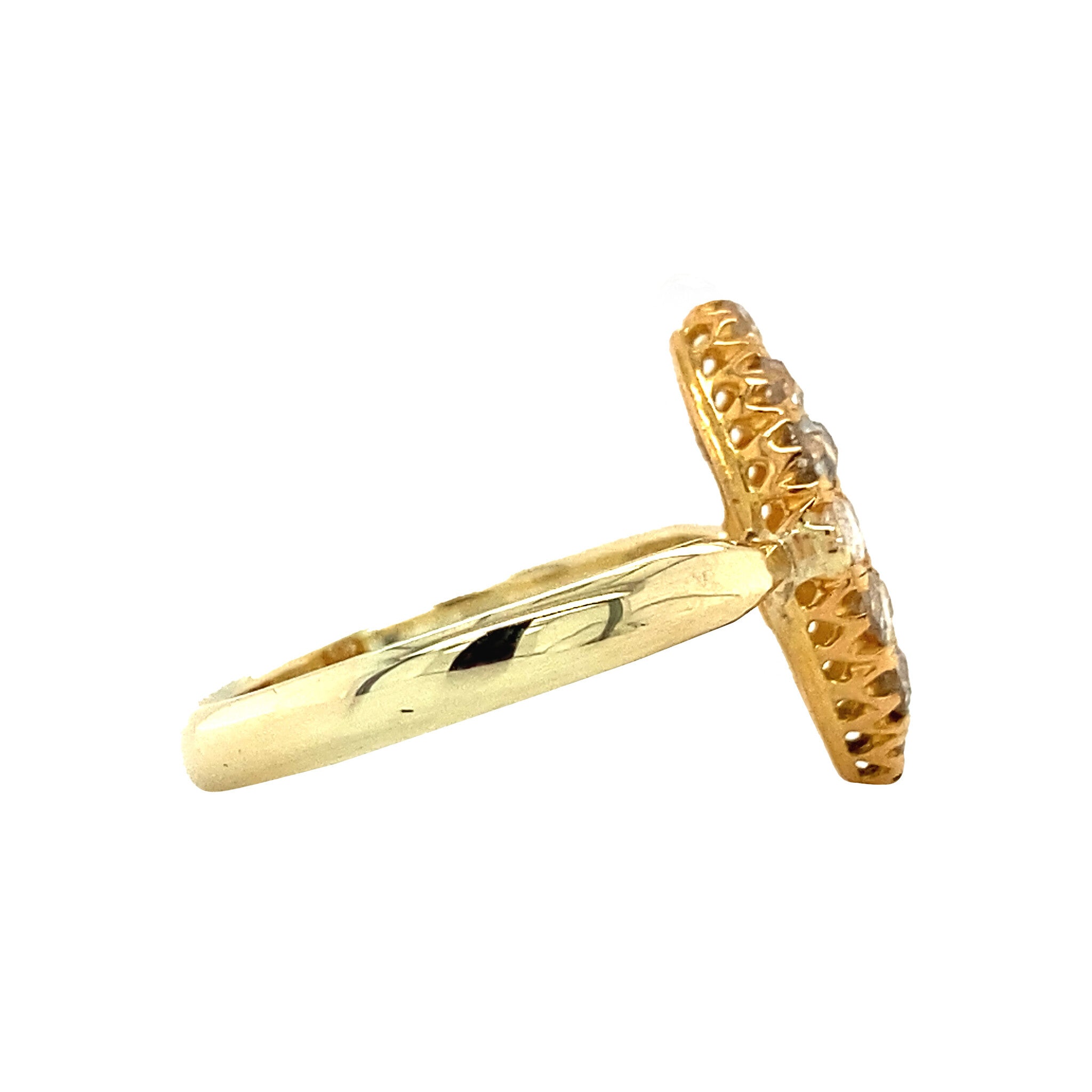14 kt gold ring with a diamond