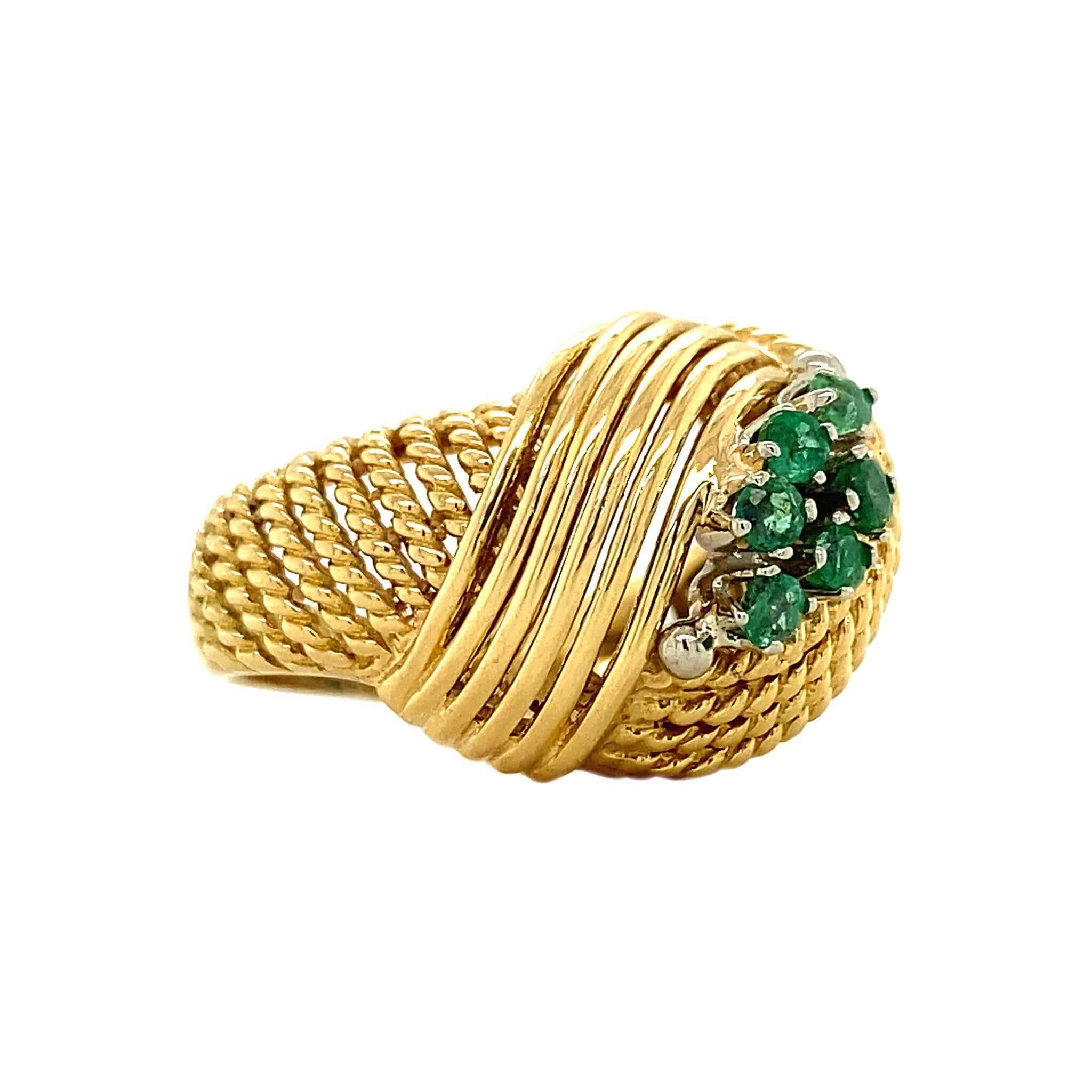 18 kt gold ring with emerald