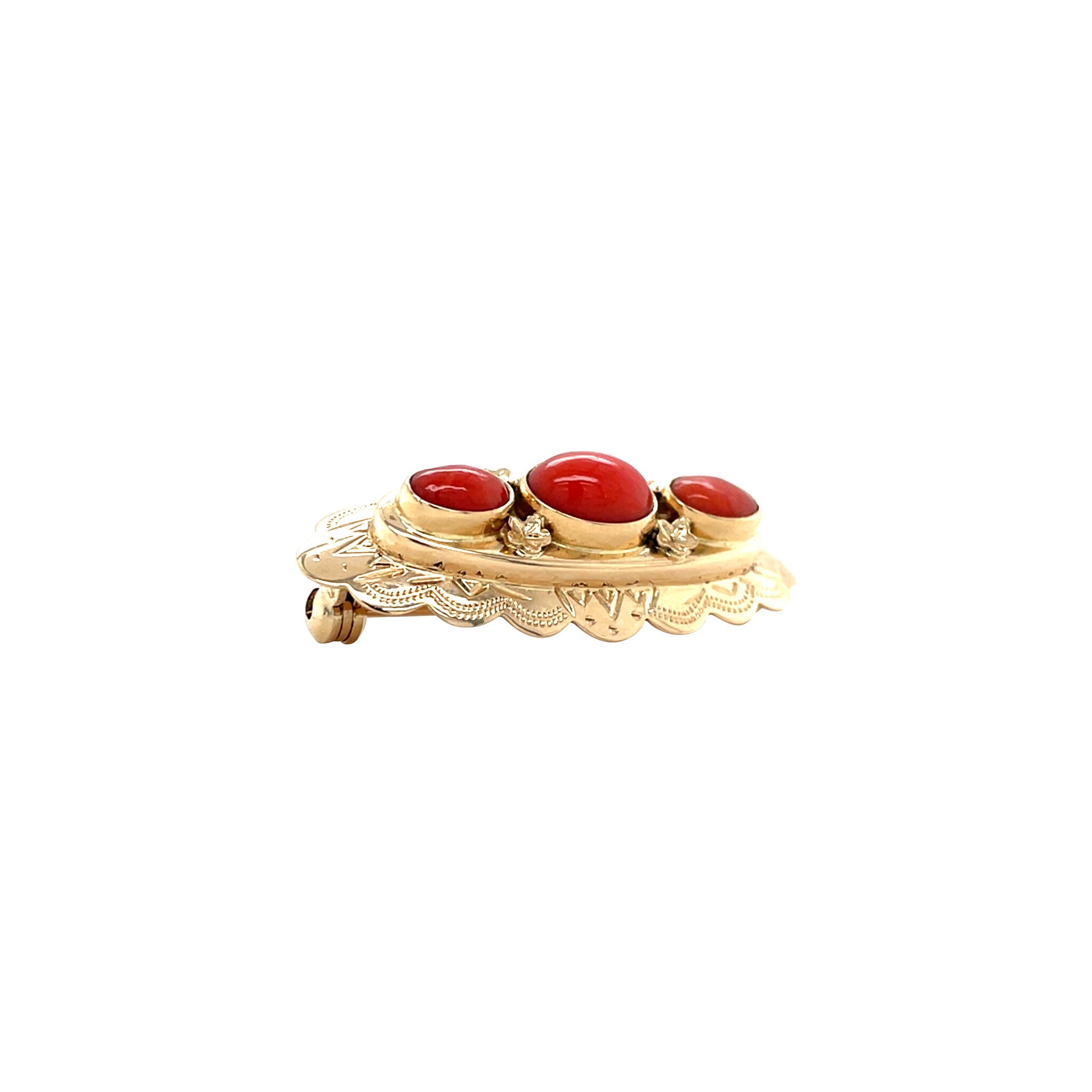 Gouden vintage broche met bloedkoraal 14 krt