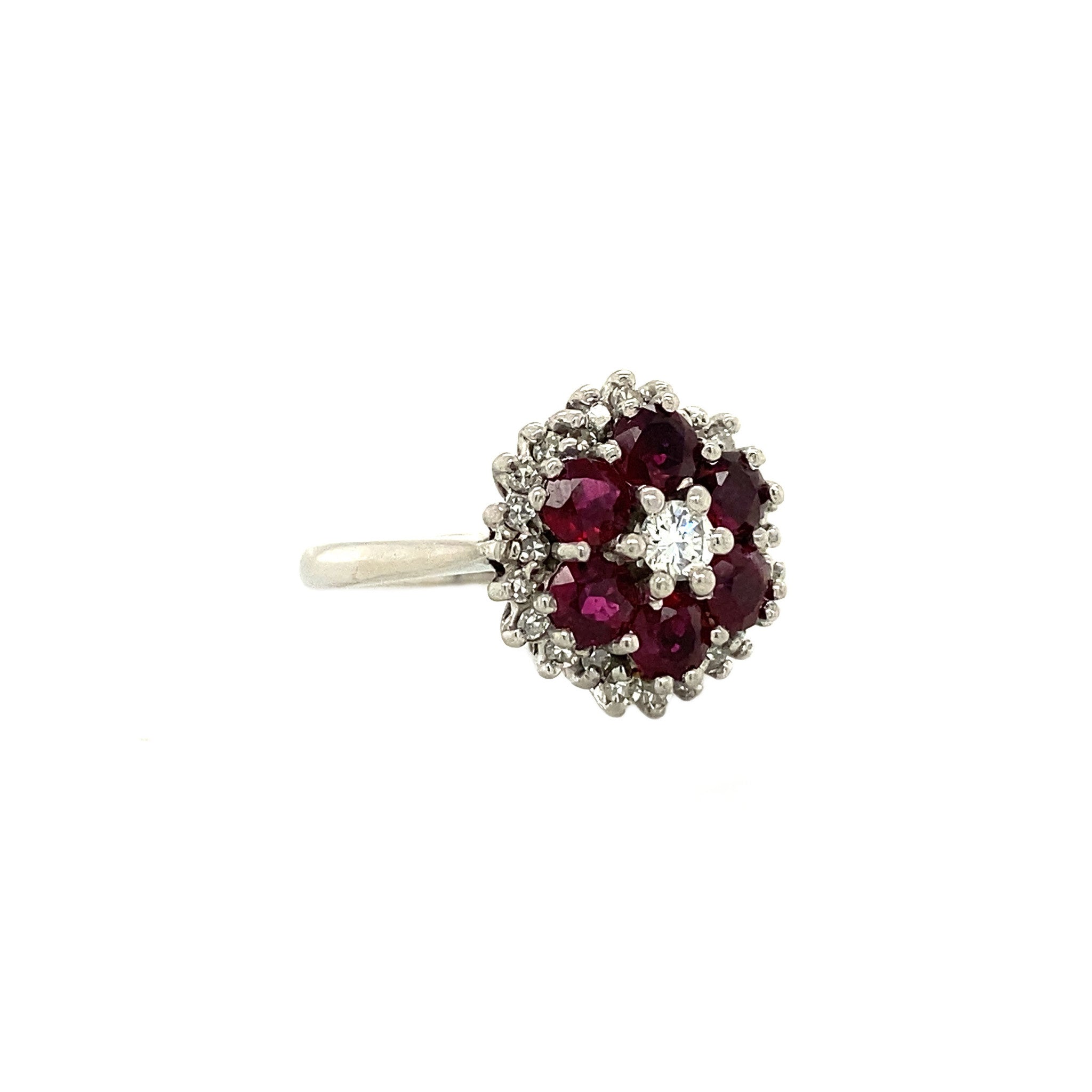Gold ring with ruby and diamond 14 krt