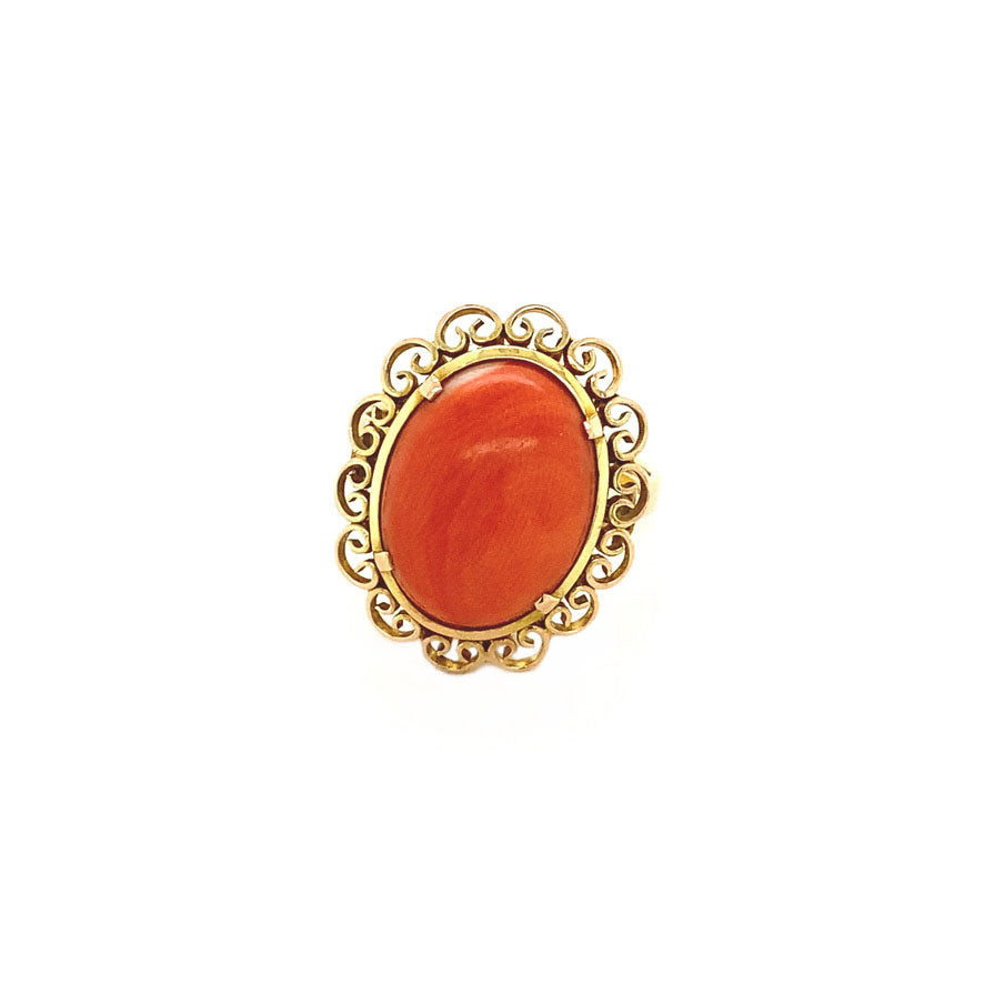 Gold ring with red coral 14 krt