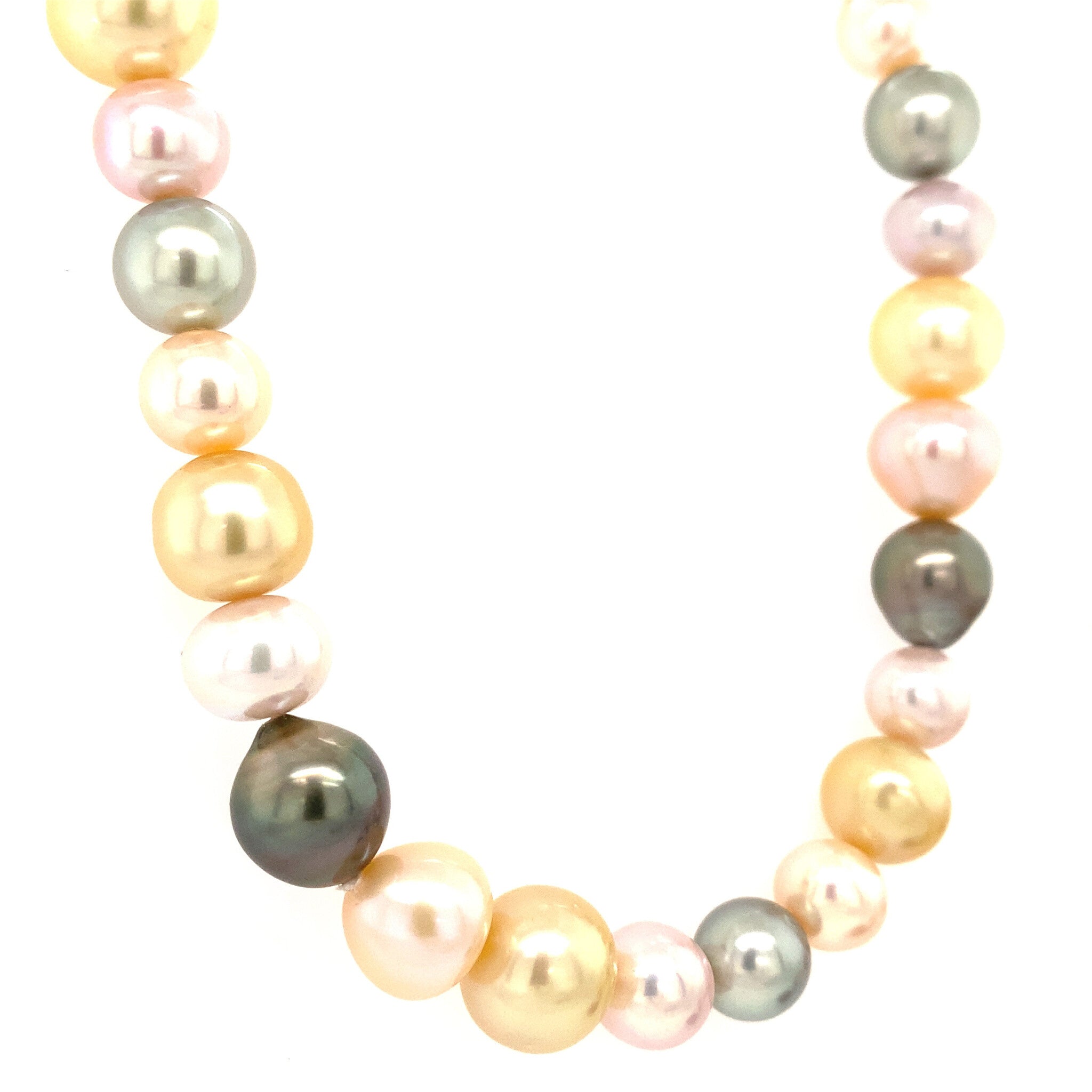 Golden spade pearl necklace 18 carat