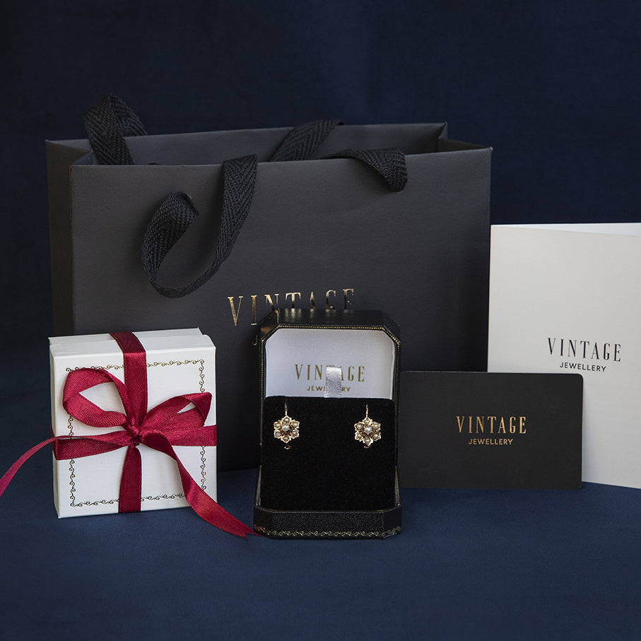 Gold vintage earrings with pearl 14 kt