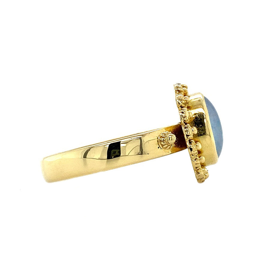 18 kt gold ring with opal triplet