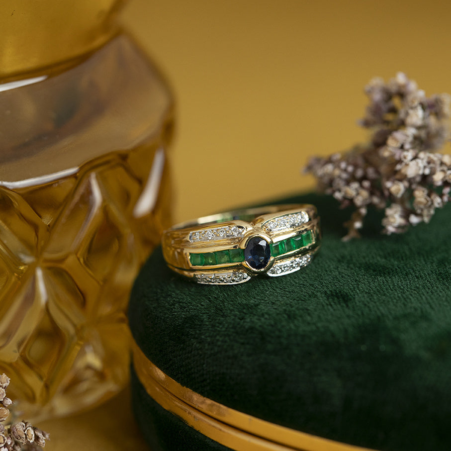 Vintage gold ring with emerald, sapphire and diamond, 14 kt