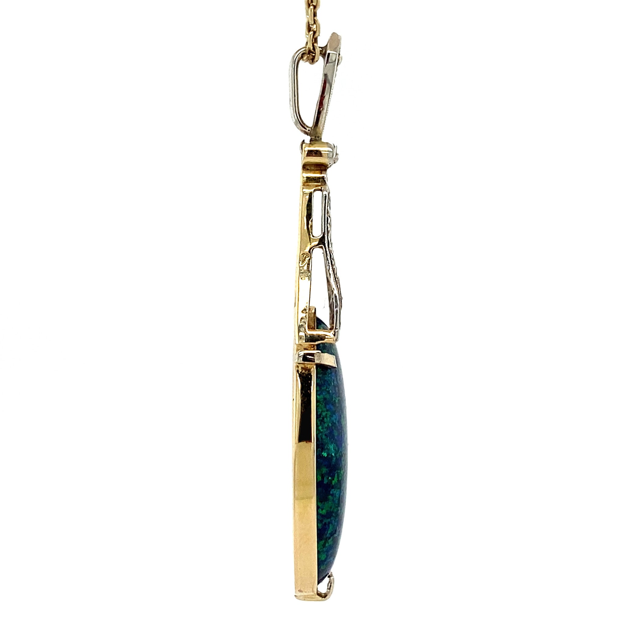 Gouden vintage hanger met zwarte opaal en roosdiamant 14 krt
