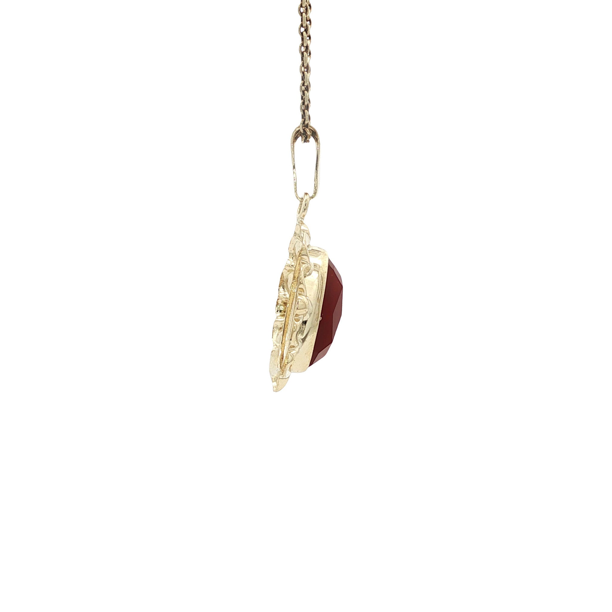 Vintage gold pendant with carnelian, 14 kt