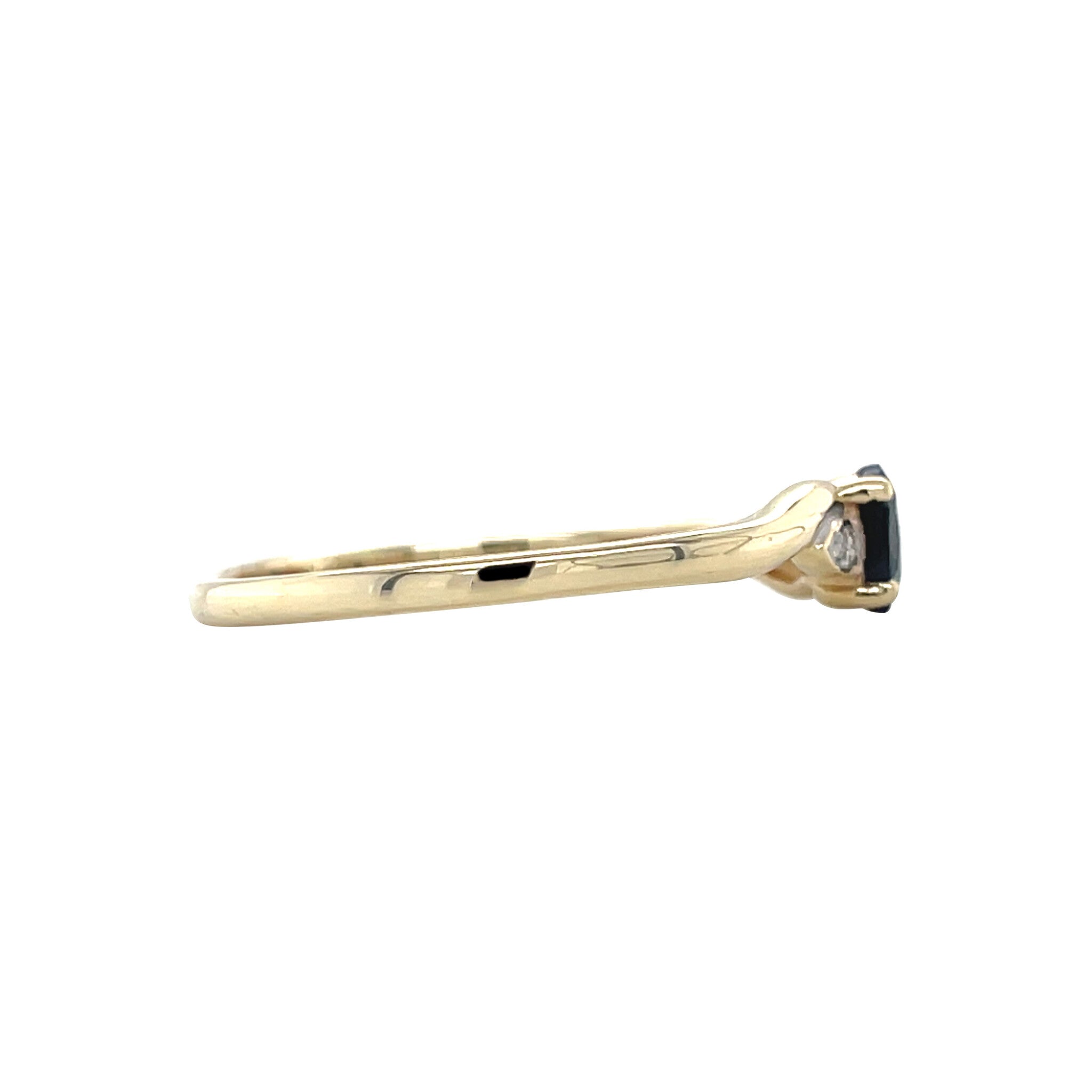 Gouden vintage slag ring met saffier en diamant 14 krt