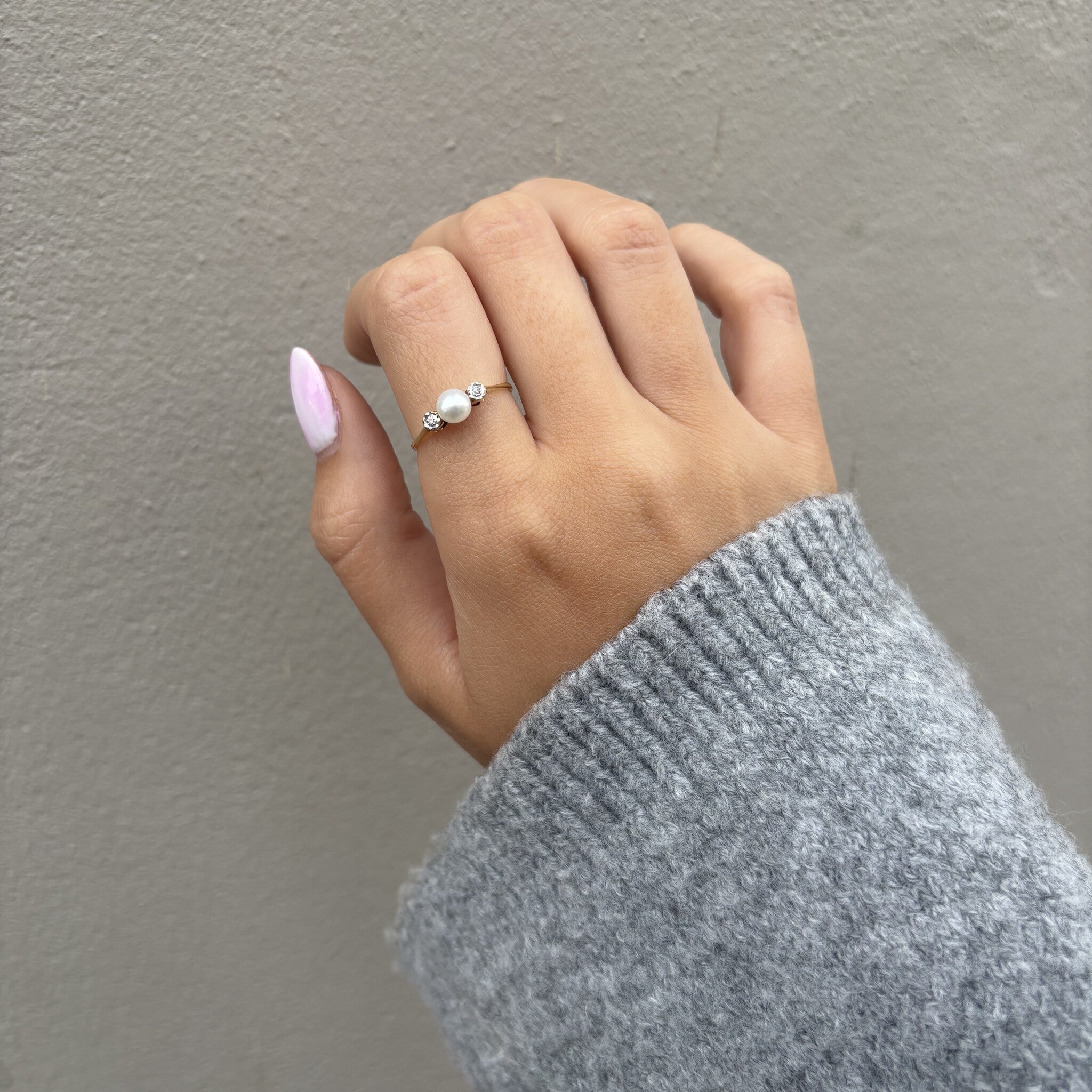 Vintage ring met parel en diamant 8 krt