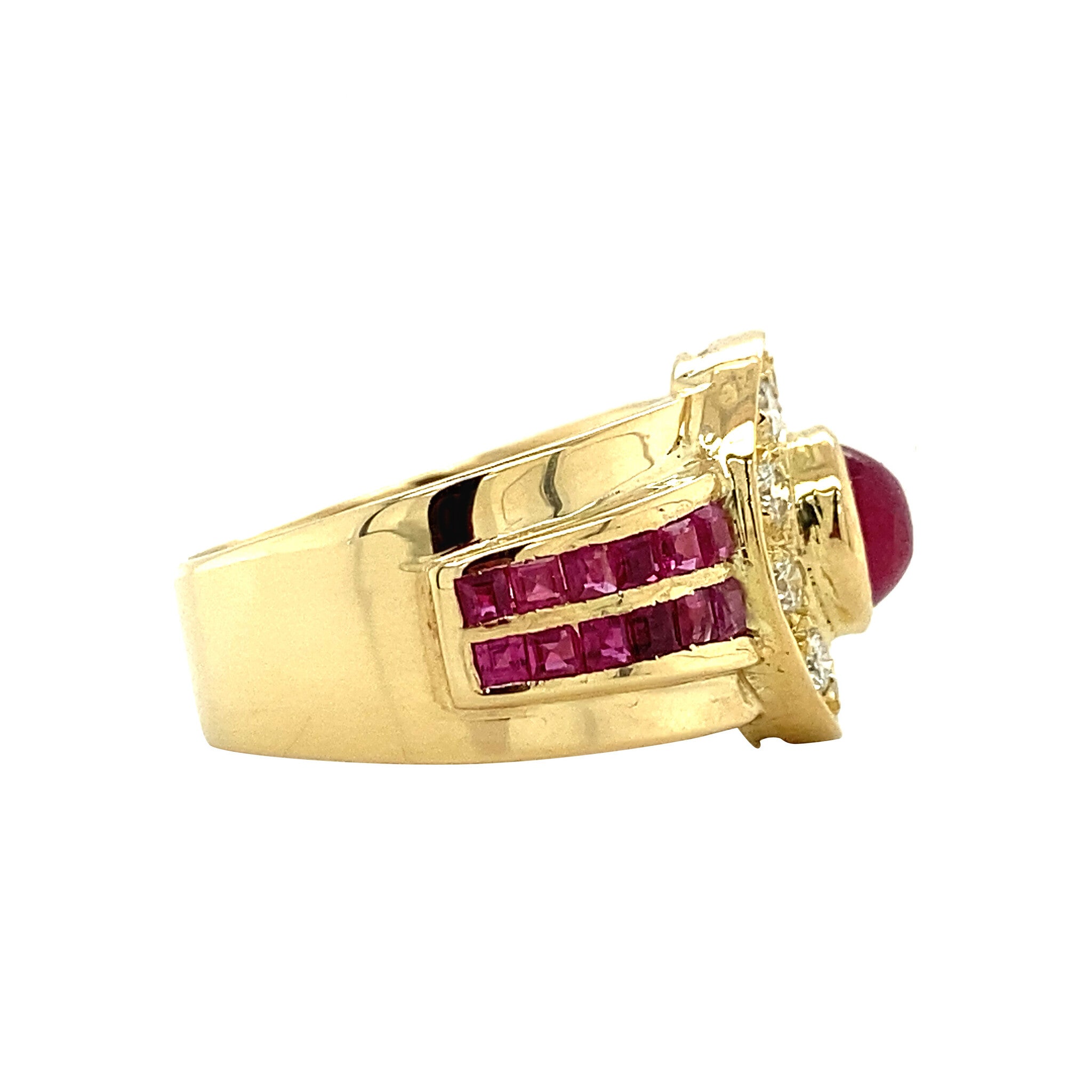 Gold vintage entourage ring with ruby and diamond 14 kt