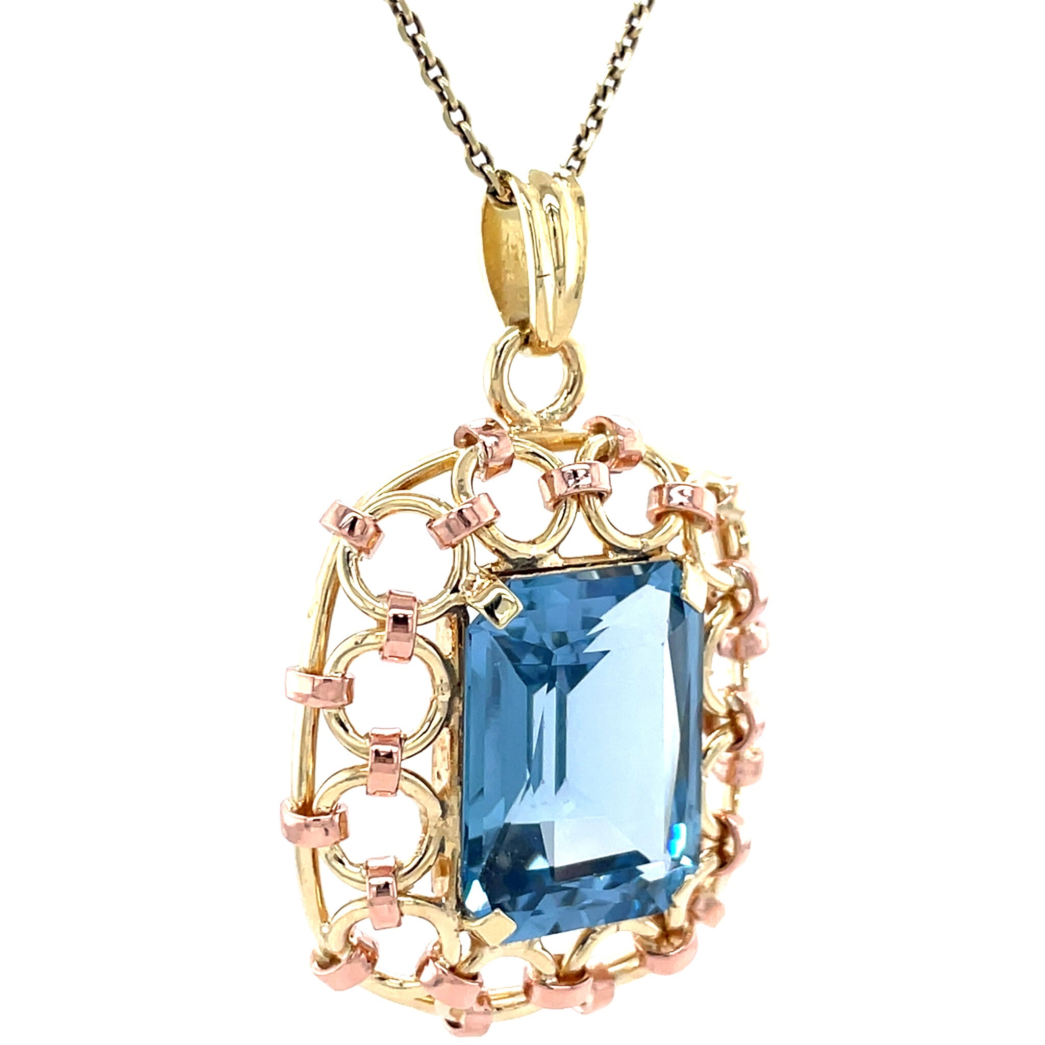 Gold vintage pendant with spinel 14 kt