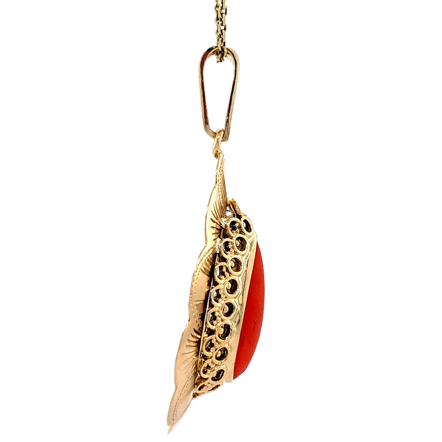 Gouden vintage hanger met bloedkoraal 14 krt