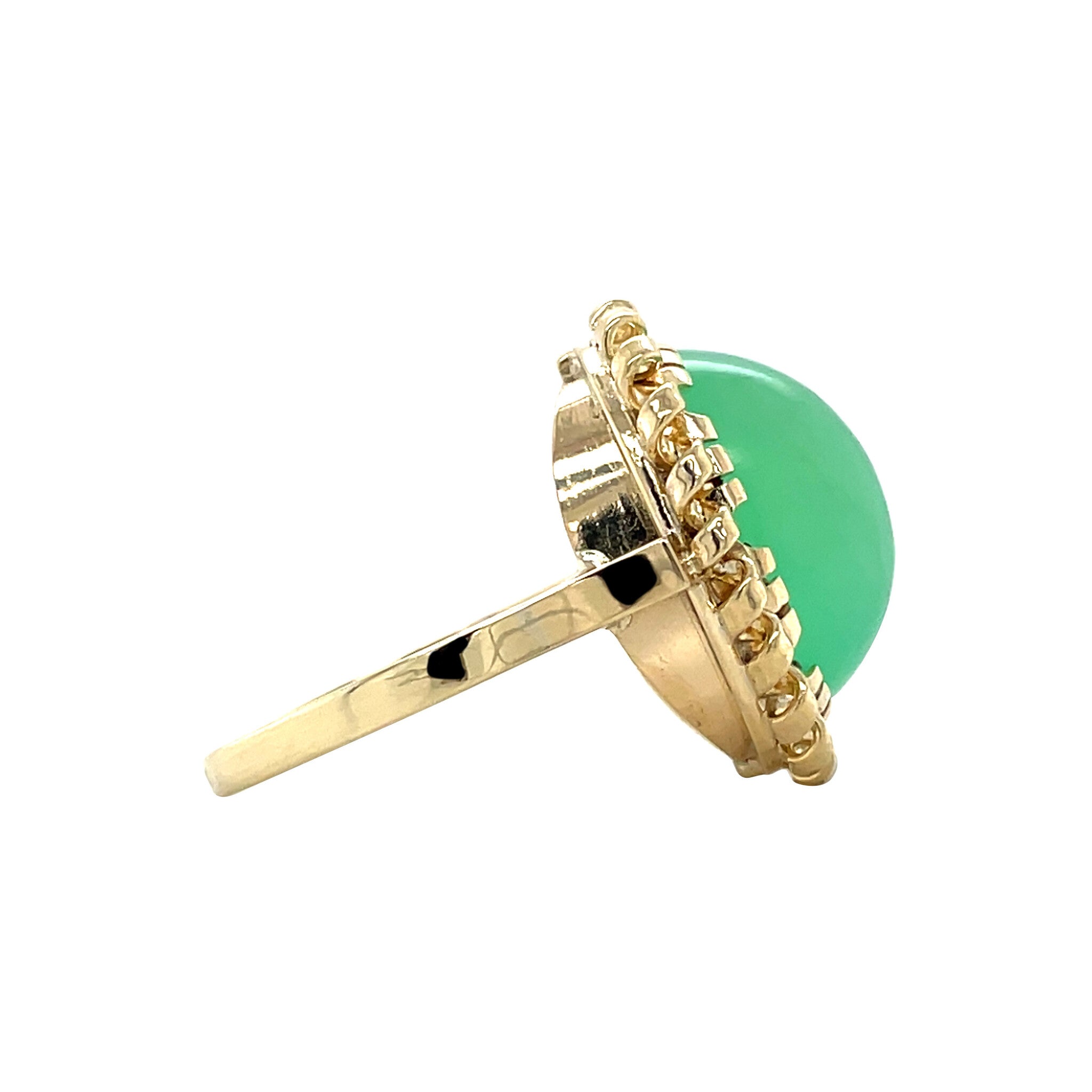 Gold vintage ring with chrysoprase14 kt