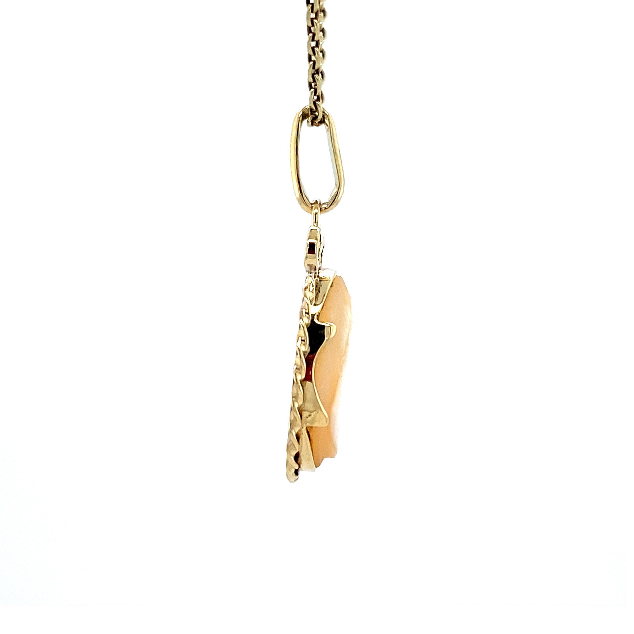 Gouden vintage hanger met camee 14 krt